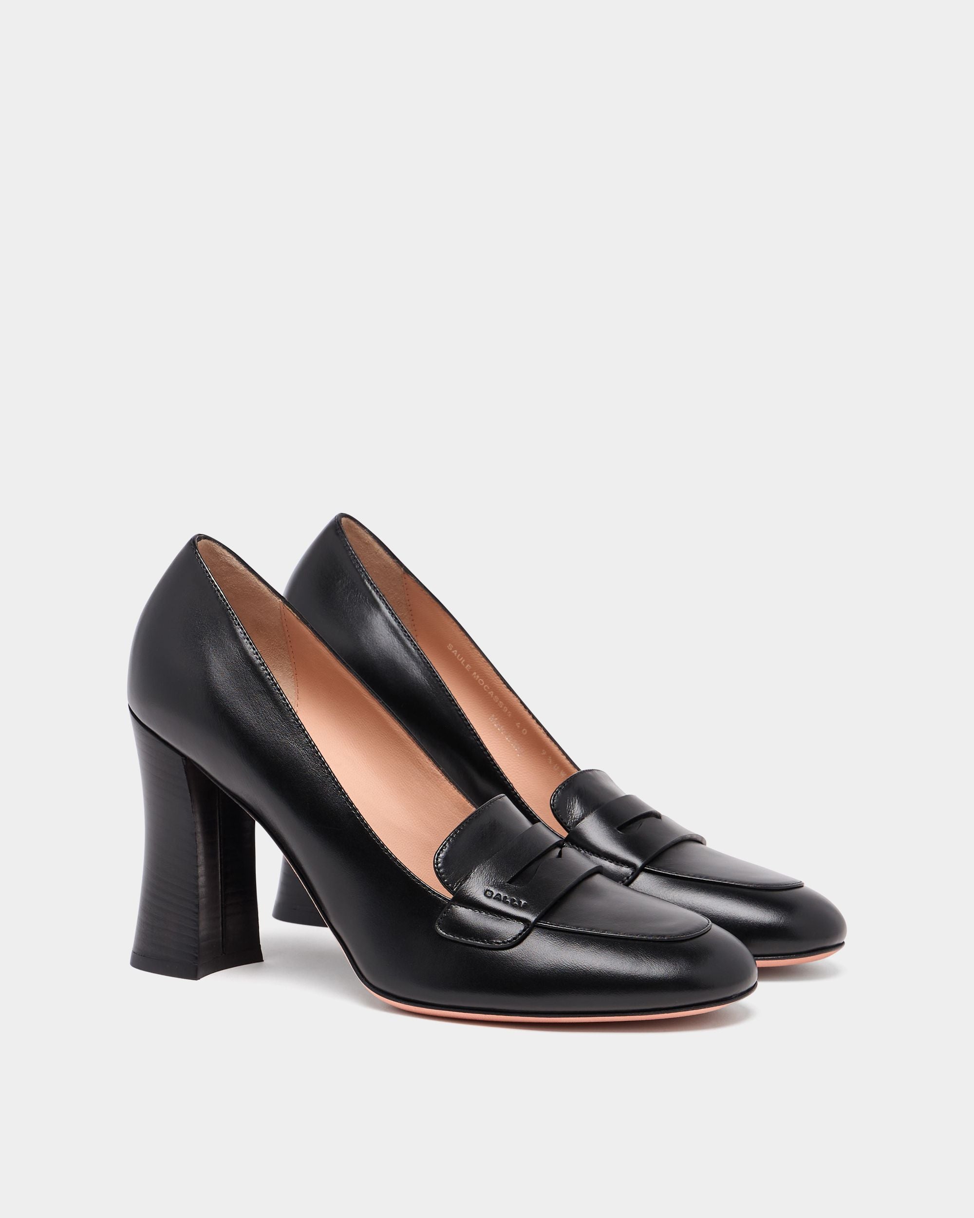 Bally Global - Saule Loafer in Black Leather - Black