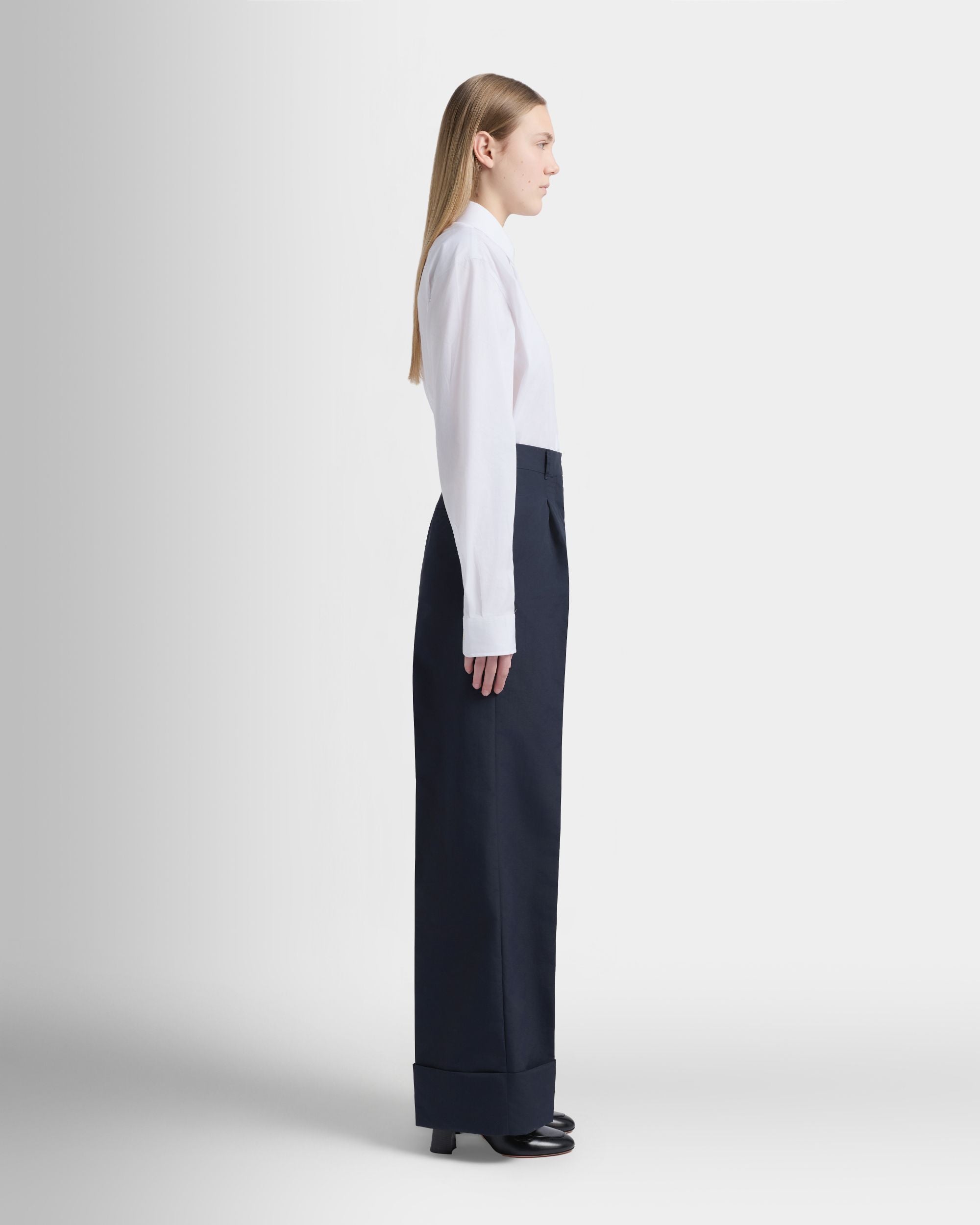 Bally Global - Trousers in Navy Blue Nylon - Blue