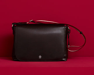 Women's Black Lock Me Small Top Handle Bag In Black Grained