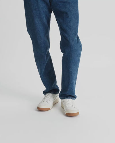 Product Video BALLY_VID_MSK0G6_VT005_U001_01