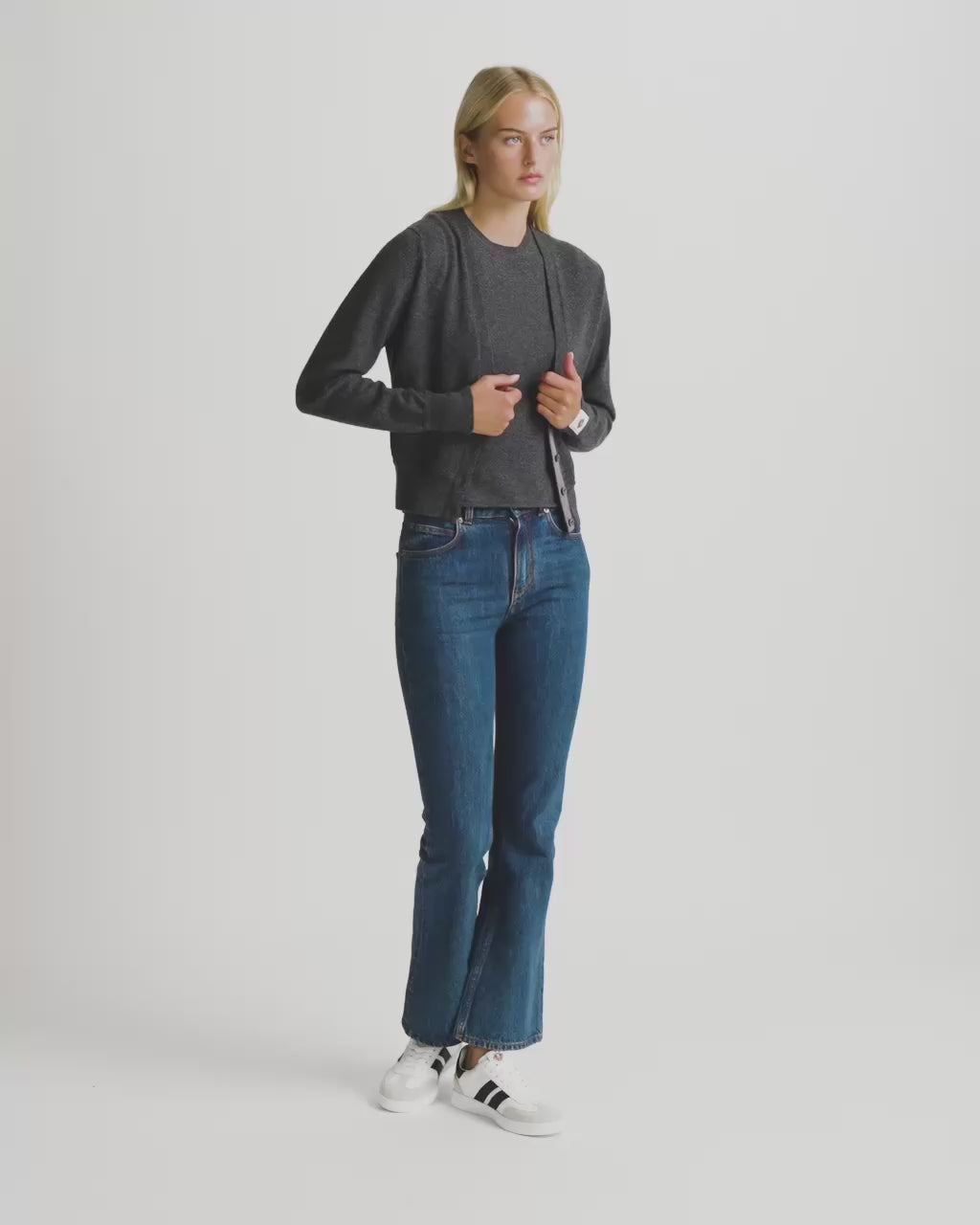 Bally Global - Cardigan in Dark Grey Cashmere - Grey