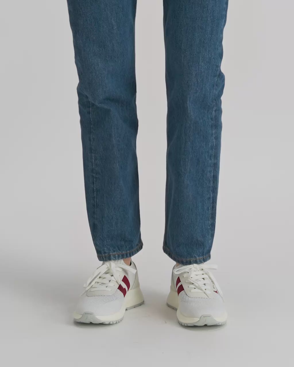 Bally Global - Outline Sneaker in White and Red Knit - Blanco