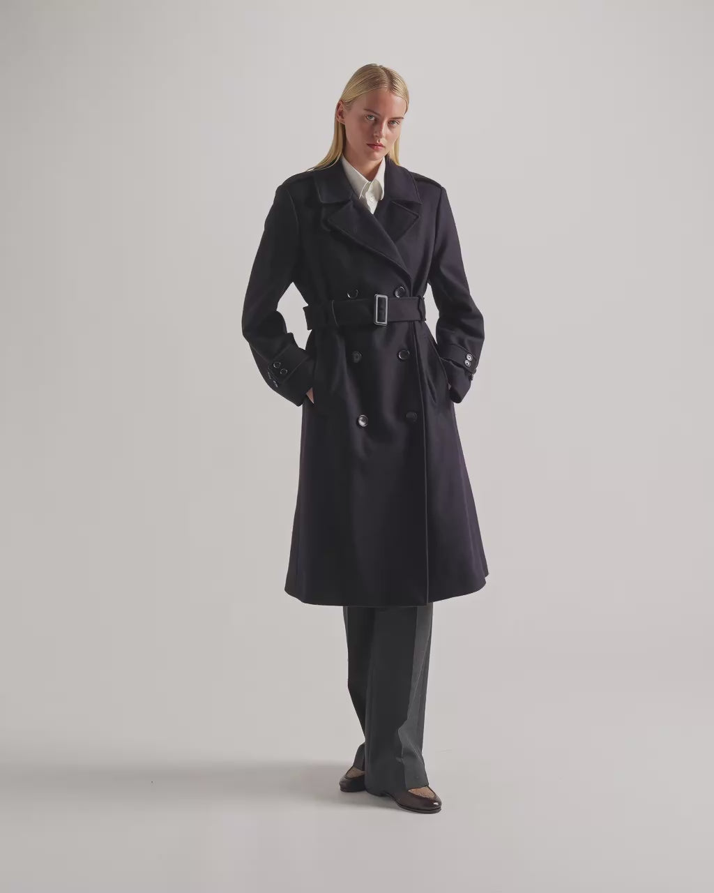 Bally Global - Trench Coat in a Navy Blue Wool Blend - Blue