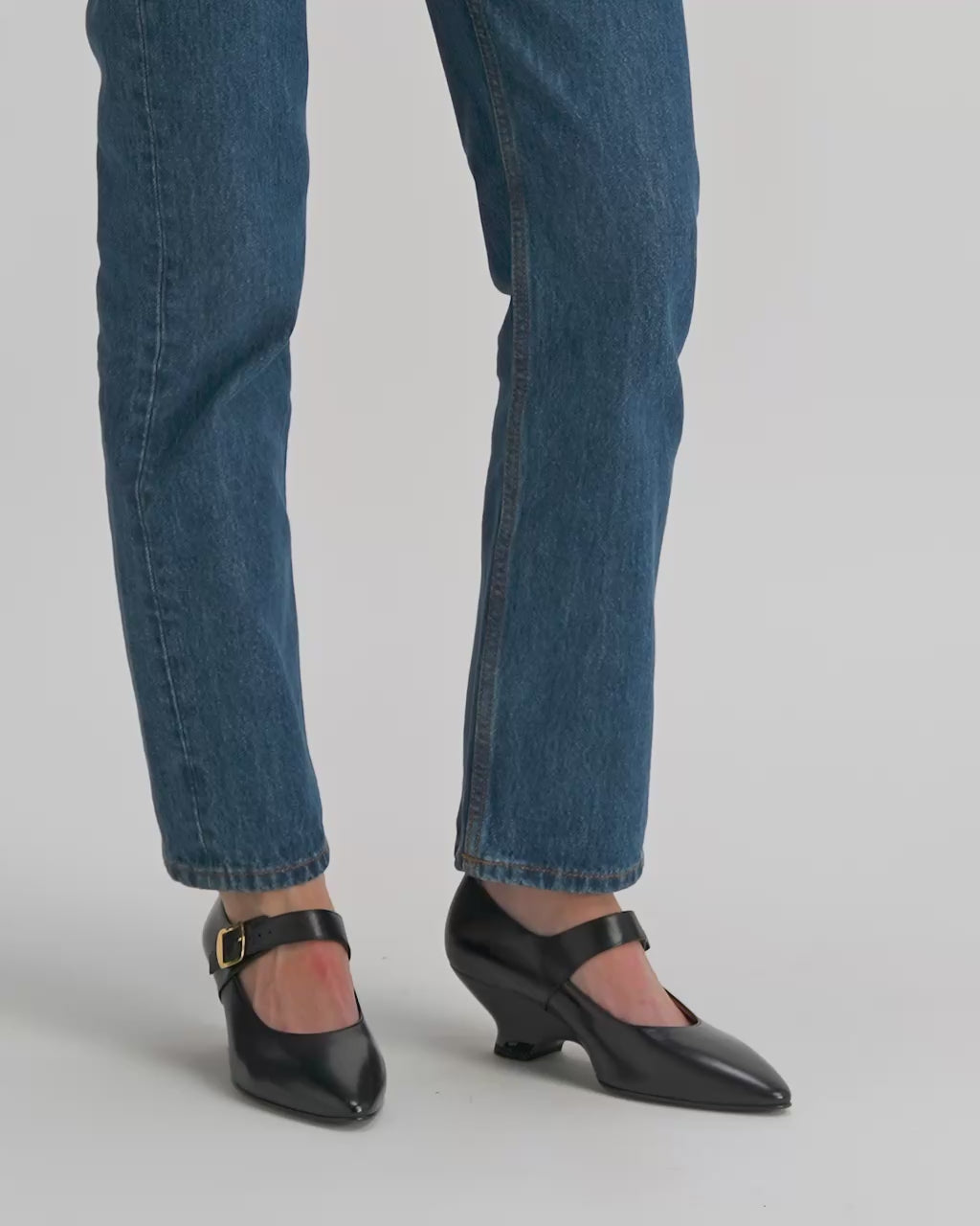 Bally Global - Glendy Pump in Black Leather - Black