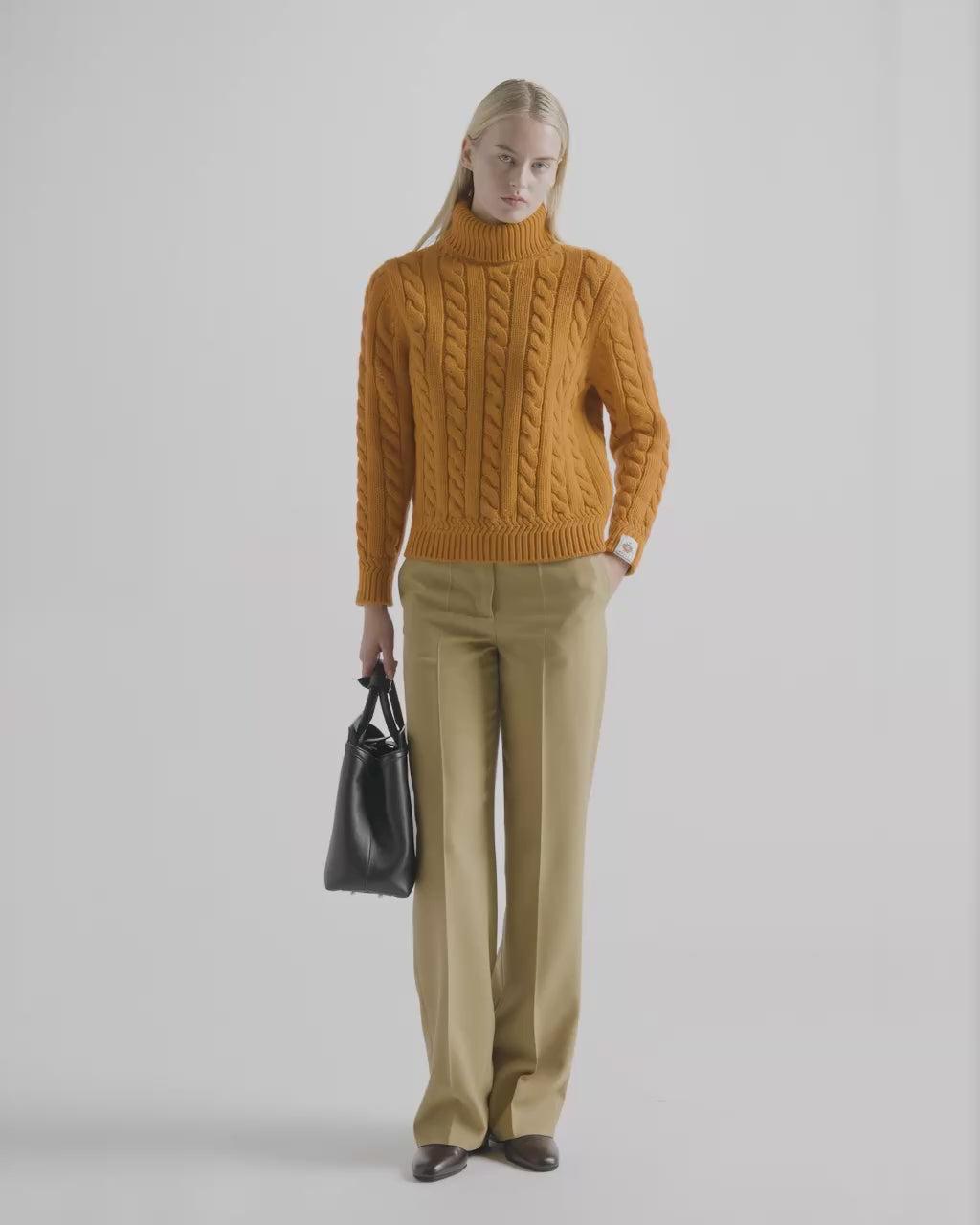 Bally Global - Deco Tote Bag in Black Grained Leather - Black