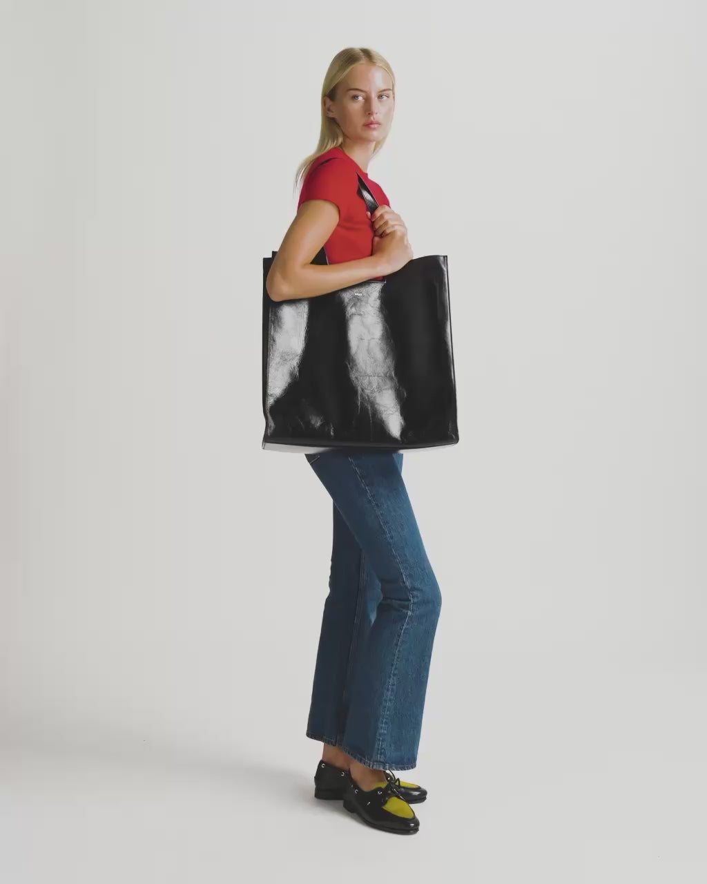 Women's Black Easy Bally Tote Bag in Black Leather | Bally Global
