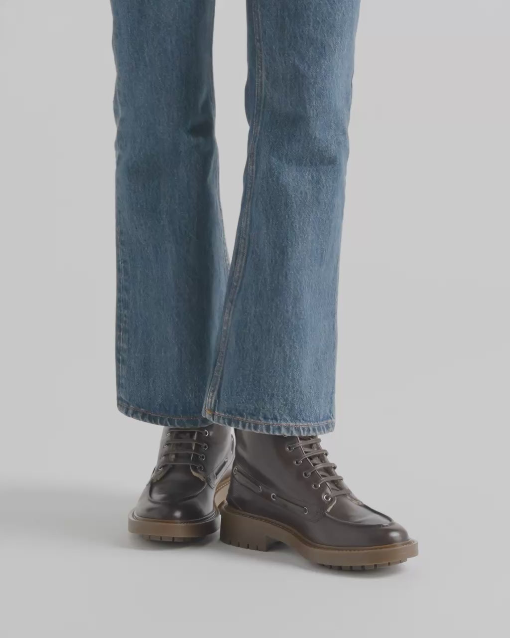 Product Video BALLY_VID_WB0058_BU006_I8ZO_01