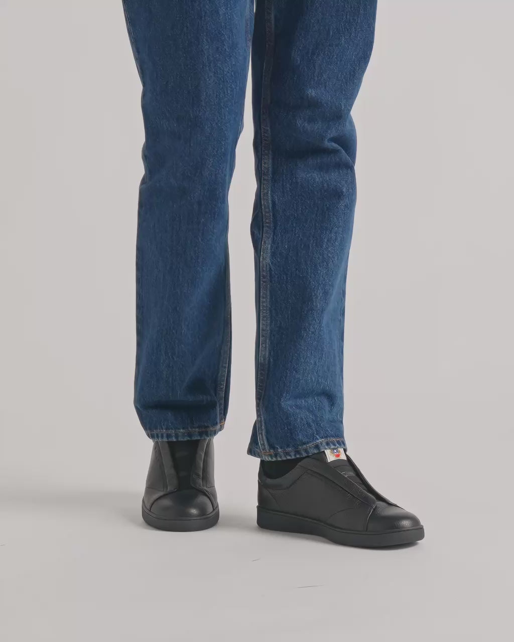 Product Video BALLY_VID_MSK0F8_VT029_U901_01