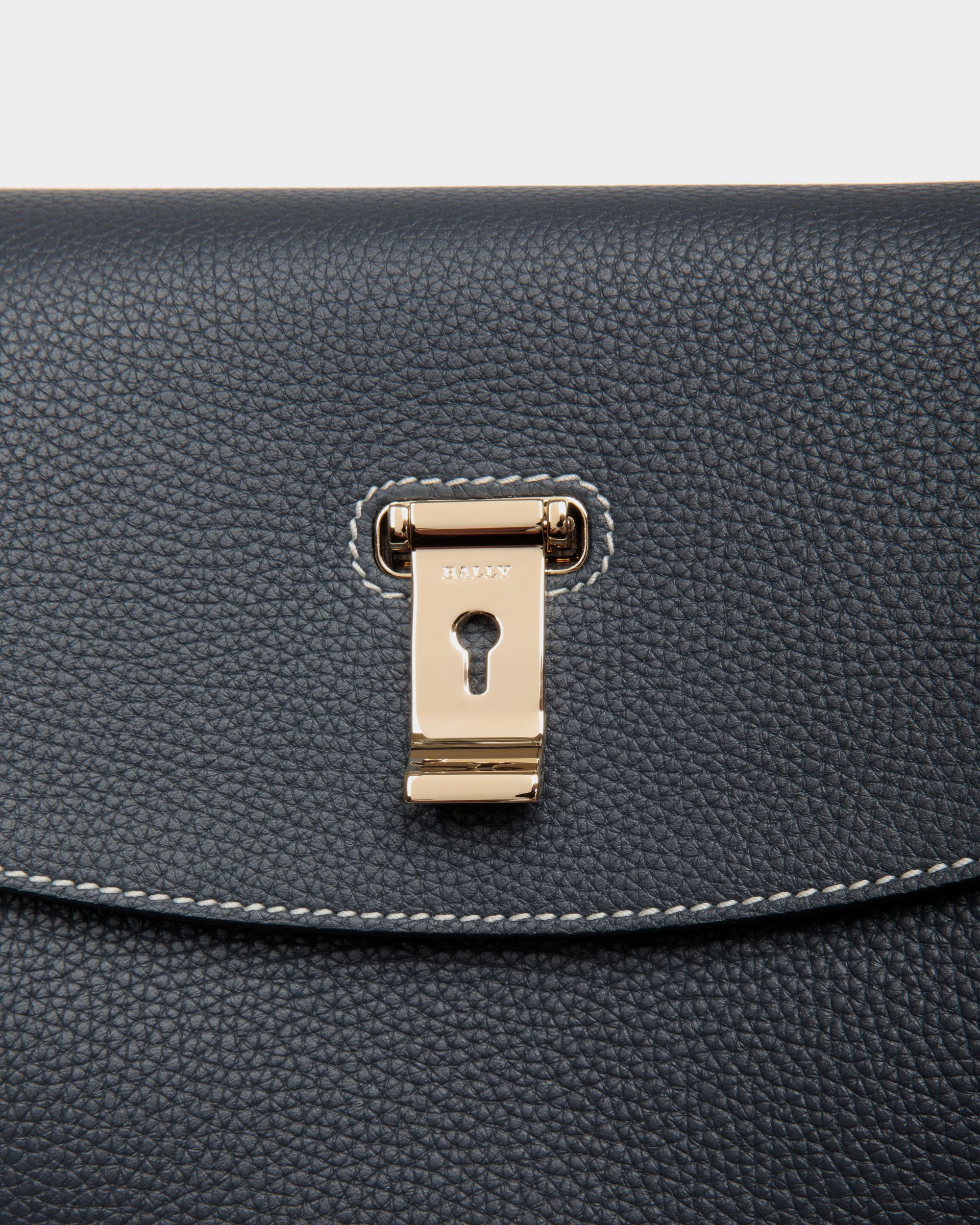Lock Me Top Handle Bag in Leather - Women's - Bally - 05