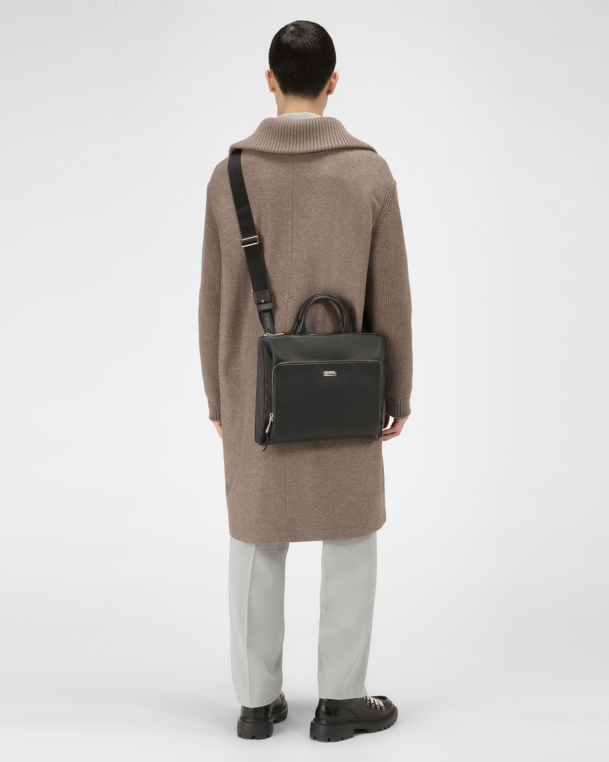 Bolso Ejecutivo Valdio De Lona Y Piel Negra - Hombre - Bally - 01