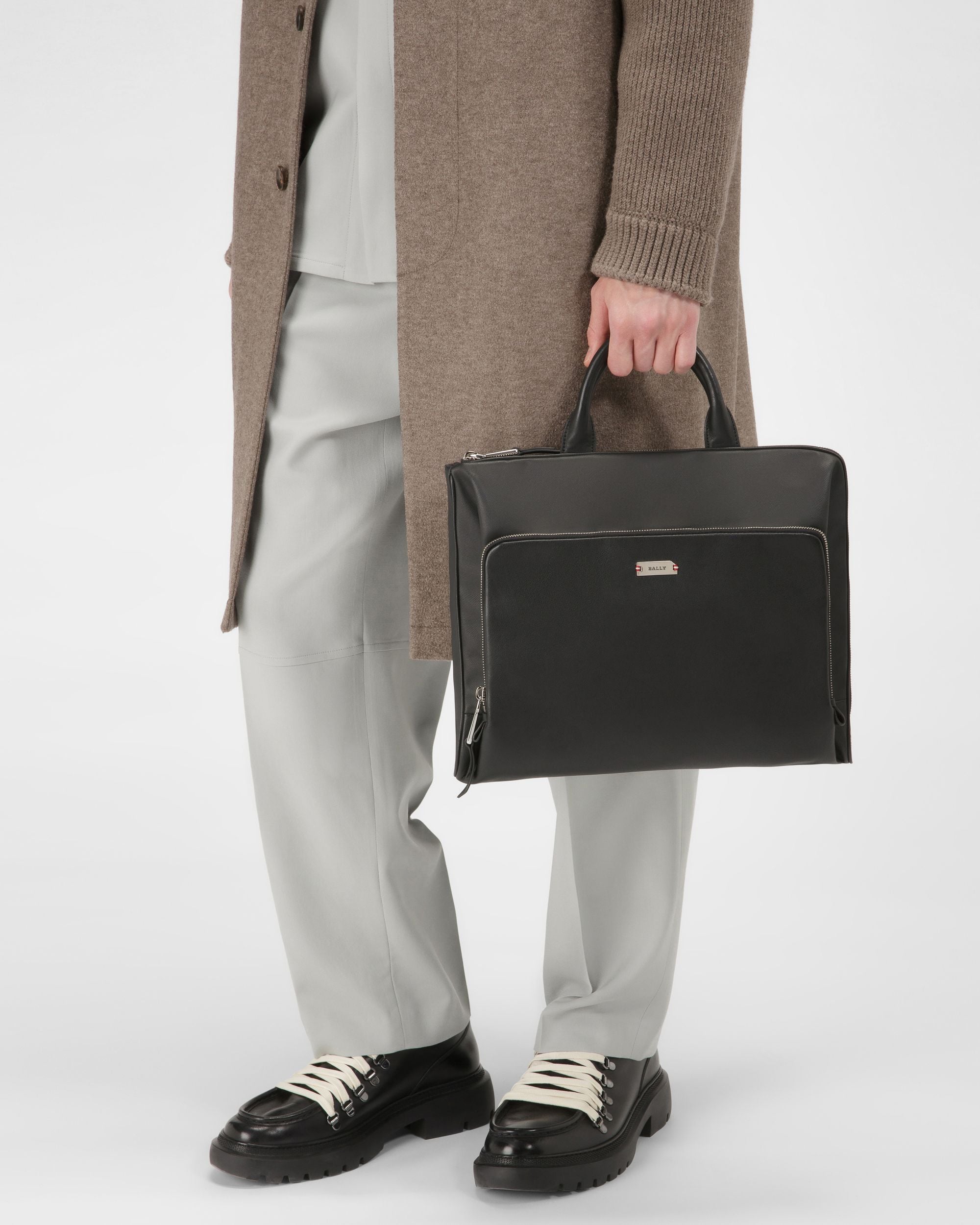 Bolso Ejecutivo Valdio De Lona Y Piel Negra - Hombre - Bally - 02