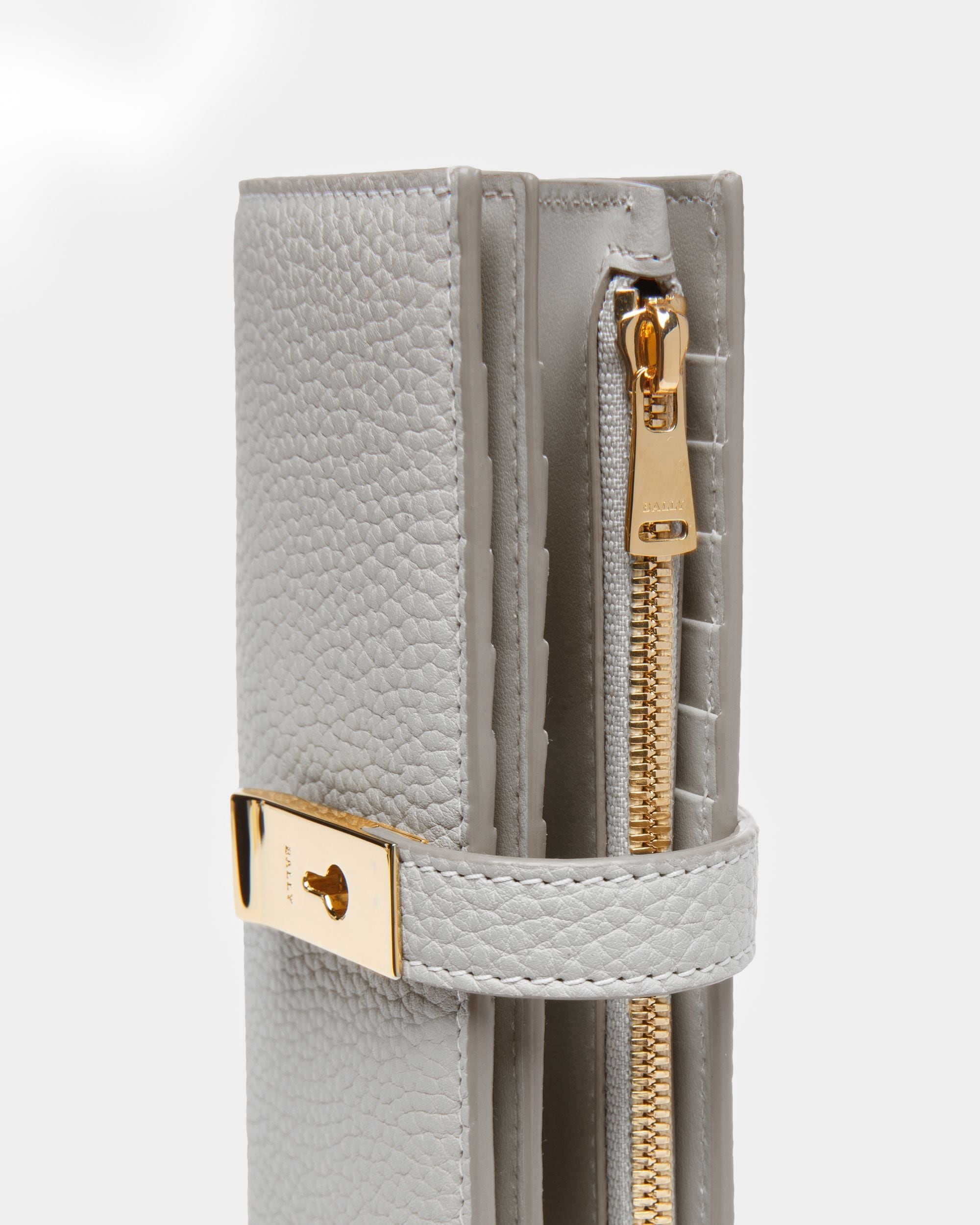 Amber Cartera De Estilo Francés En Piel De Color Azul Claro - Mujer - Bally - 04