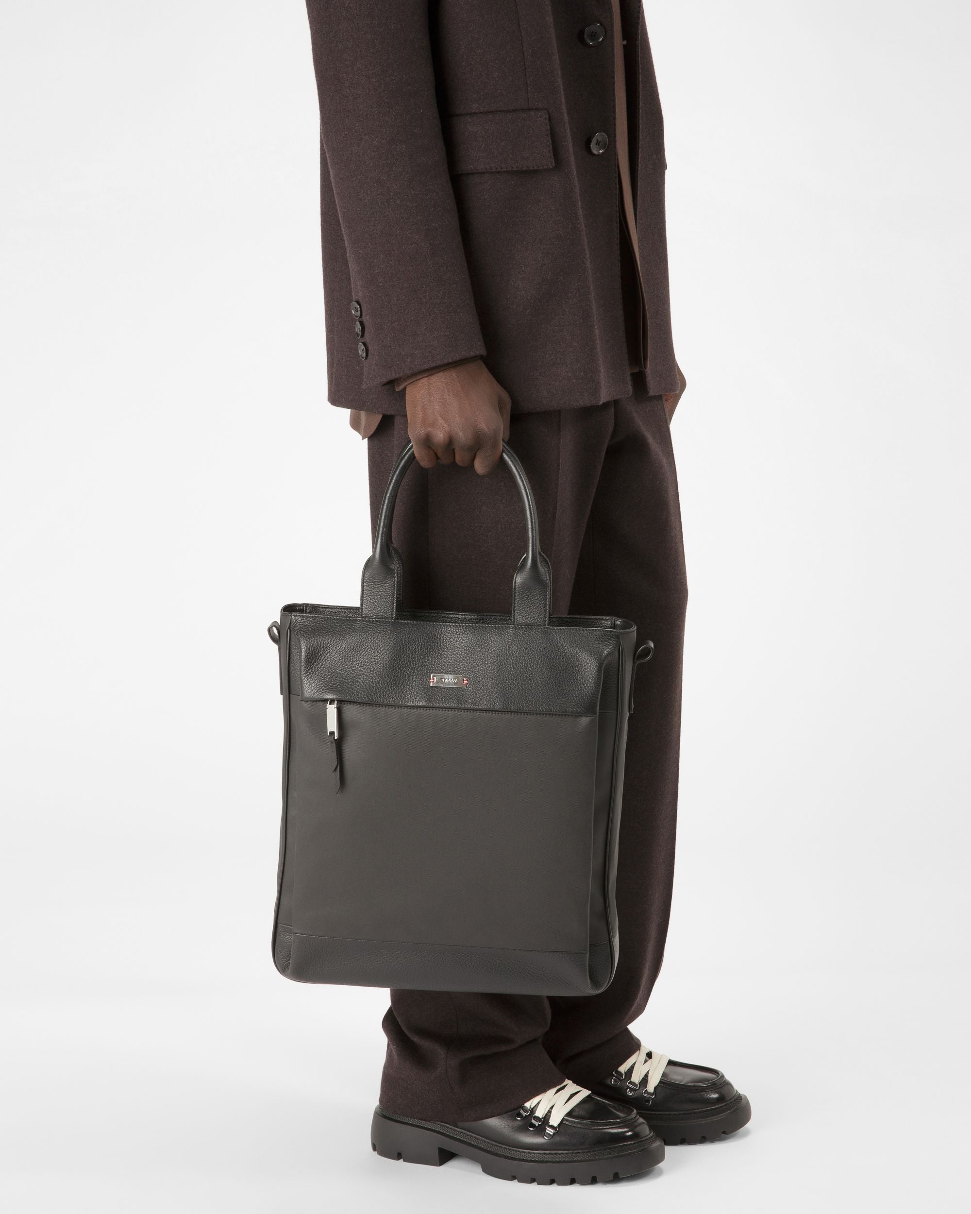 Vilio Mochila De Lona Revestida Y Piel De Color Negro - Hombre - Bally - 01