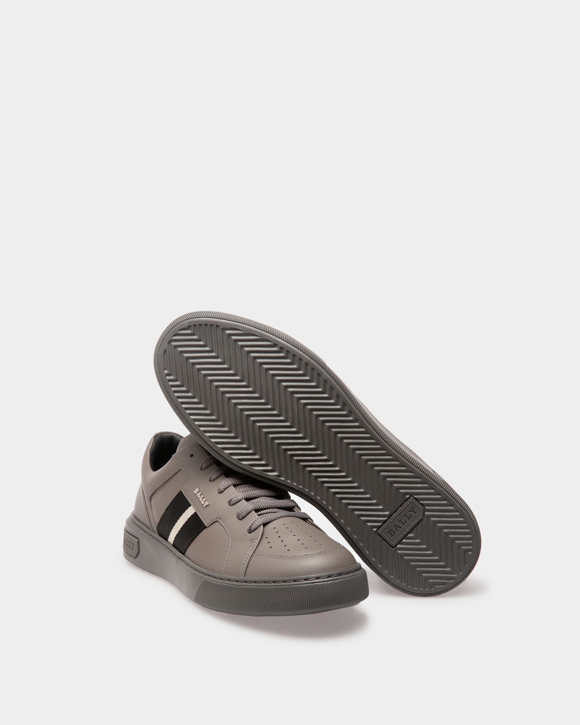 Moony Zapatillas En Cuero De Color Mineral Oscuro - Hombre - Bally - 05