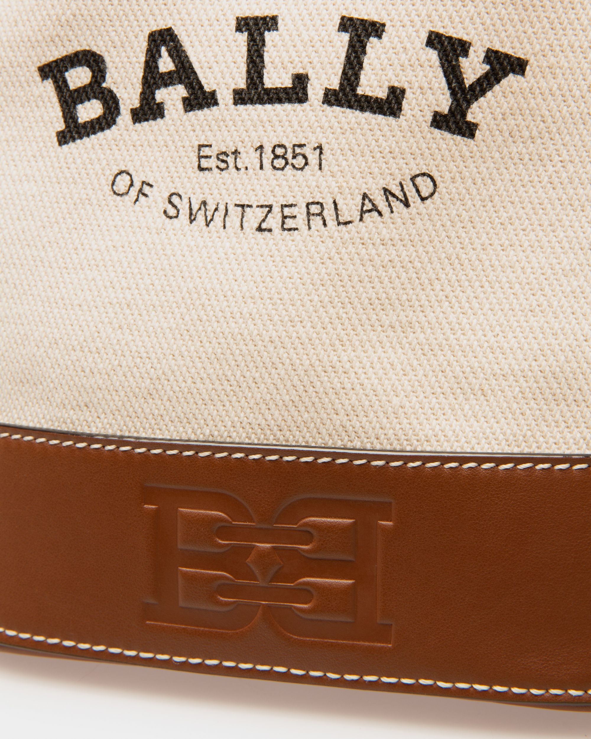 Cleoh Bolso Tipo Saco En Tela De Color Natural - Mujer - Bally - 04