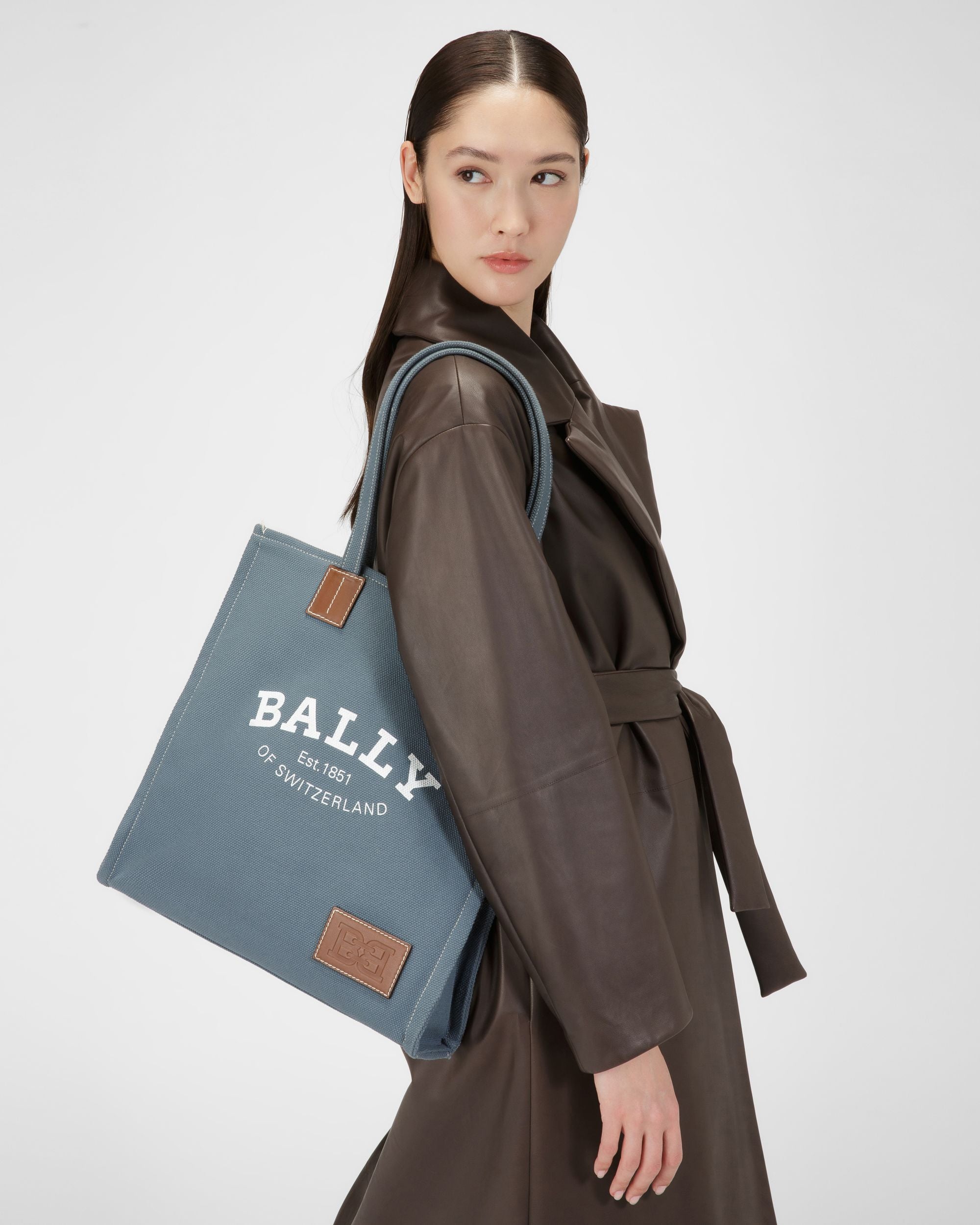Crystalia Fabric Tote Bag In Blue - Women's - Bally - 01