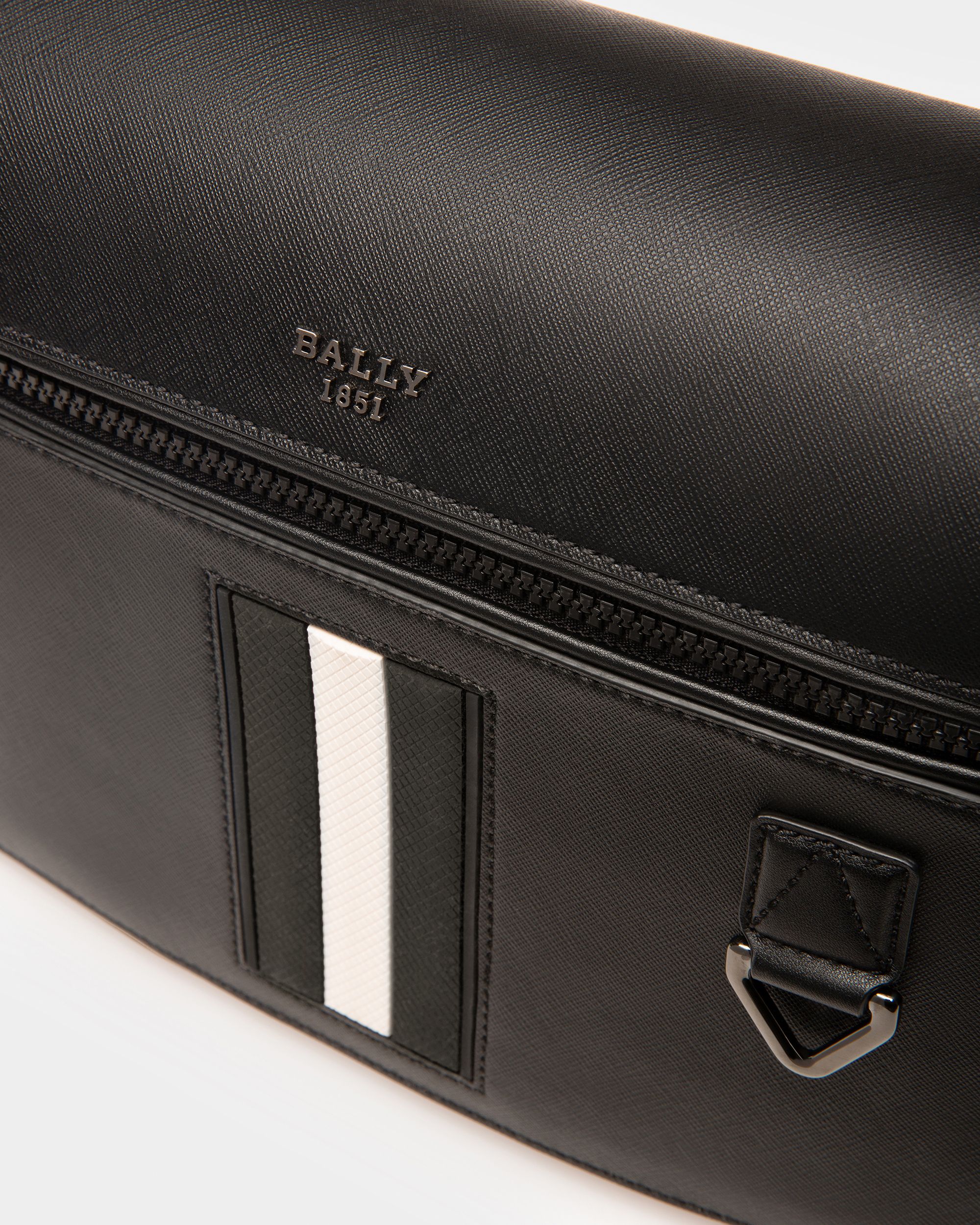 Mes Recycled Leather Messenger Bag In Black - Men's - Bally - 04