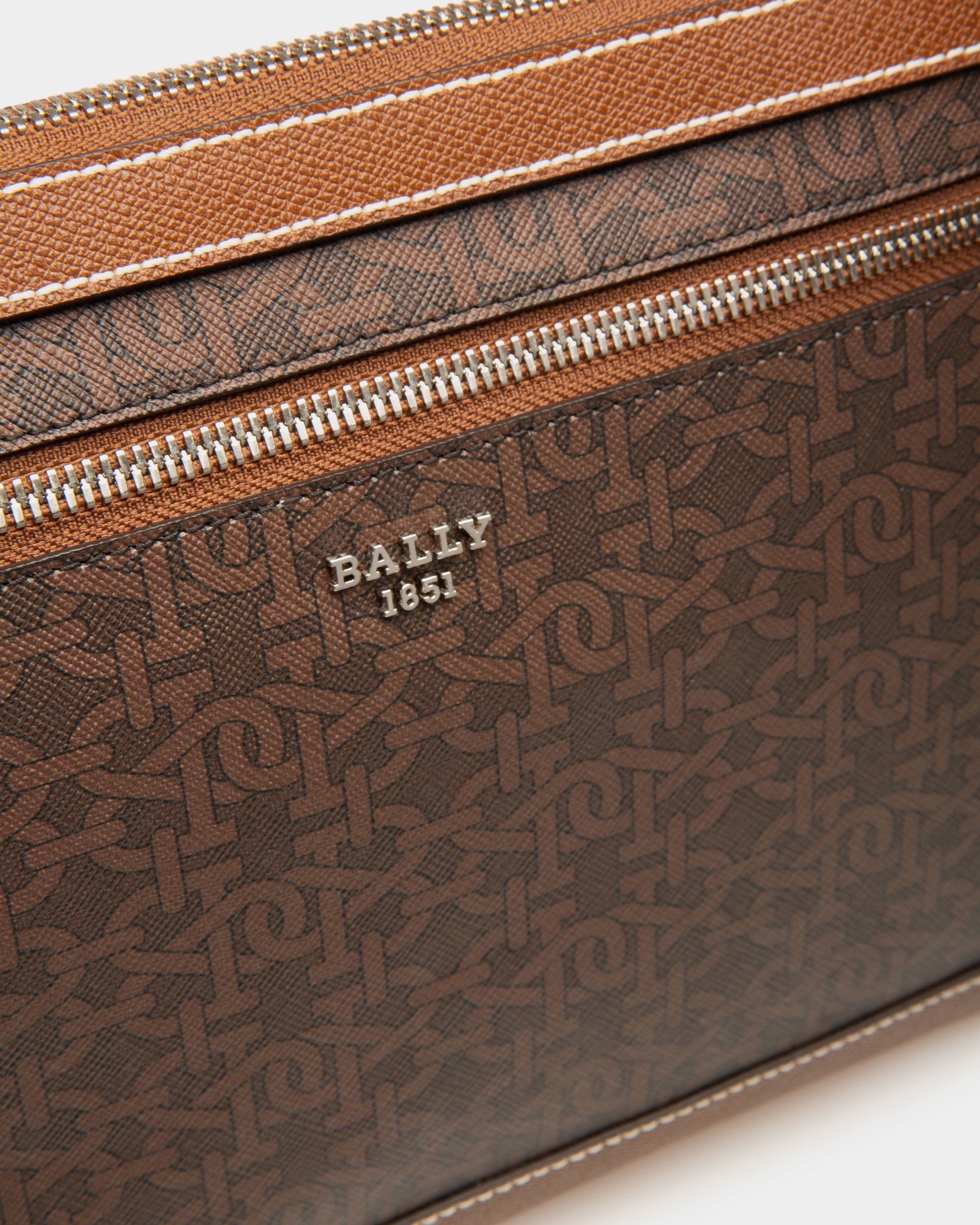 Hanley Bolso De Mano En Tpu De Color Marrón - Hombre - Bally - 04