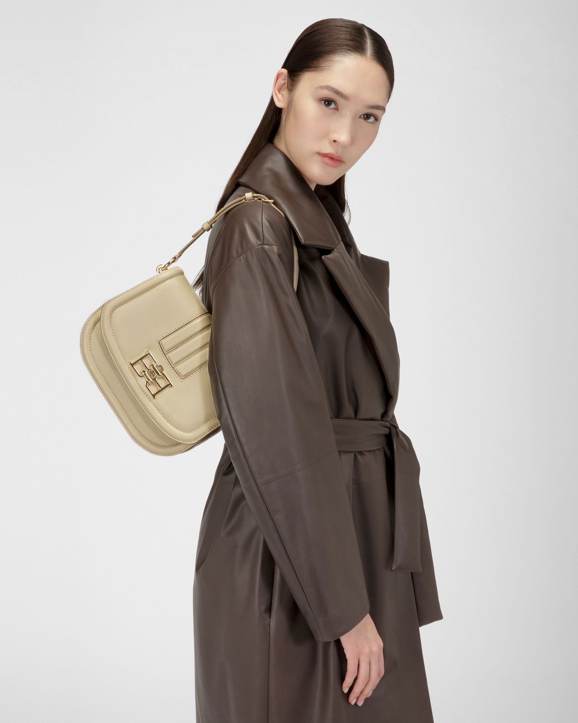 Beckie Bandolera En Piel De Color Beige Claro - Mujer - Bally - 02
