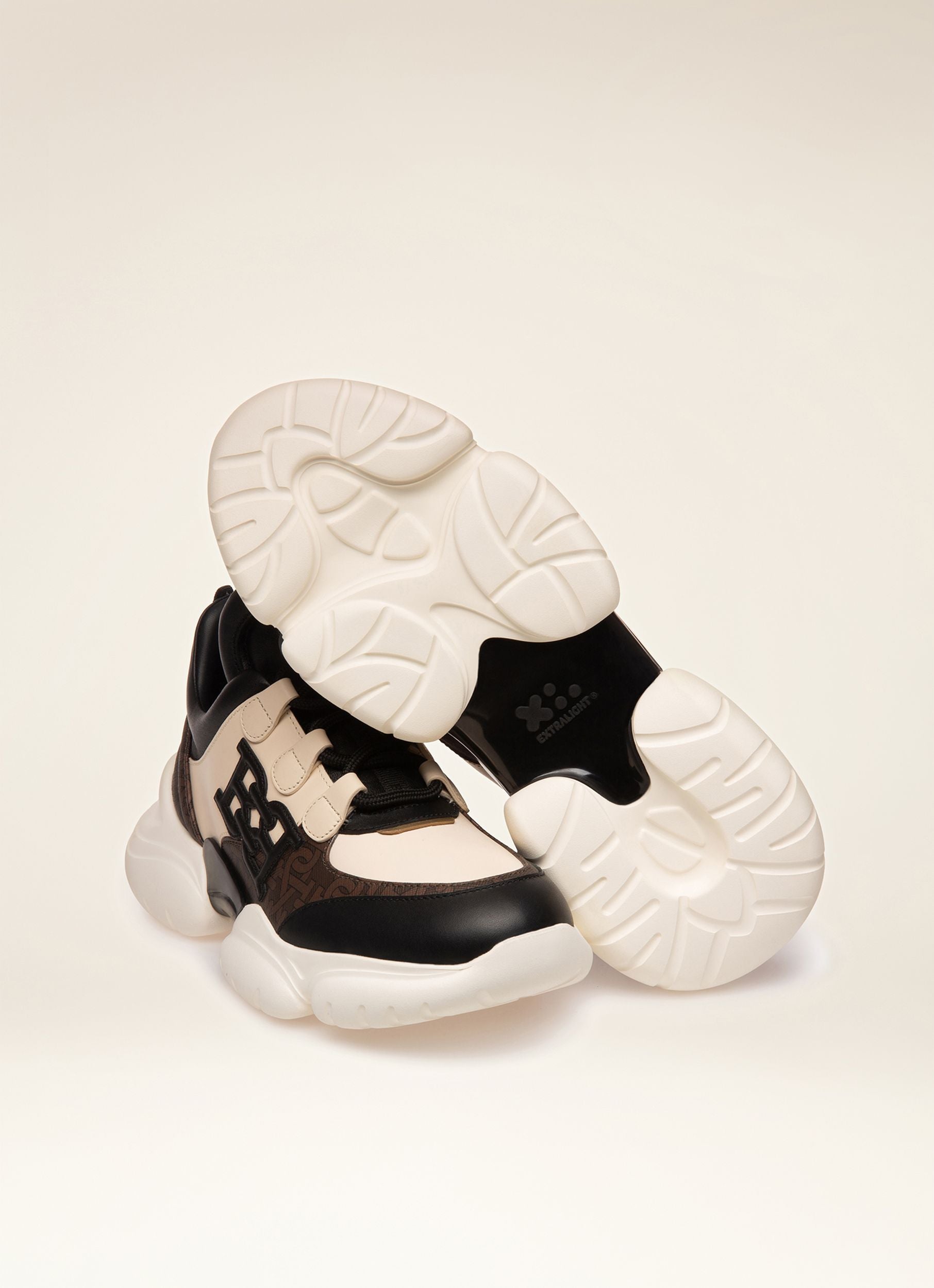 Claires Zapatillas Deportivas En Cuero De Color Negro Y Crema - Mujer - Bally - 07