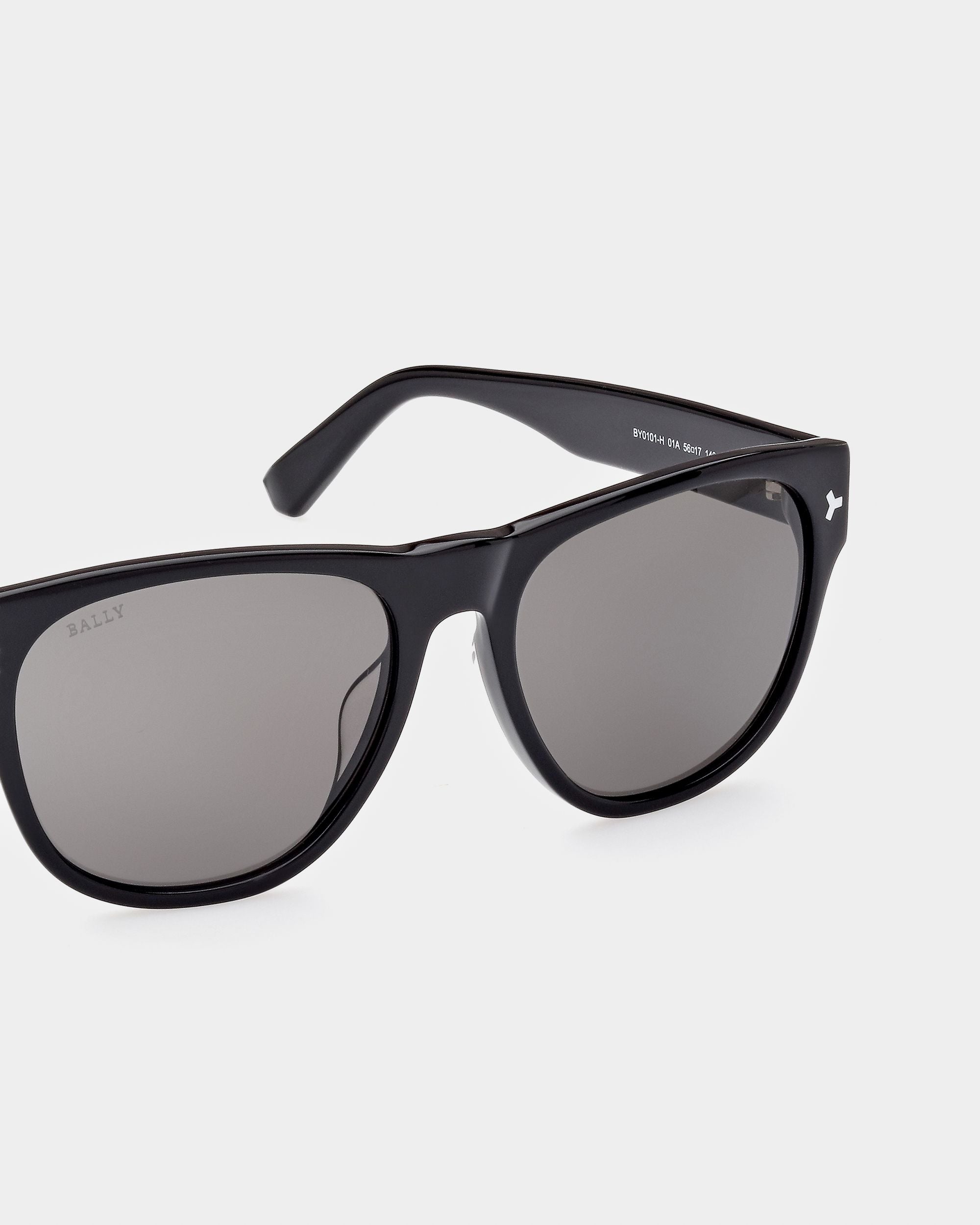 Gafas De Sol Medel De Acetato En Negro Gafas De Sol De Acetato Negro - Hombre - Bally - 02