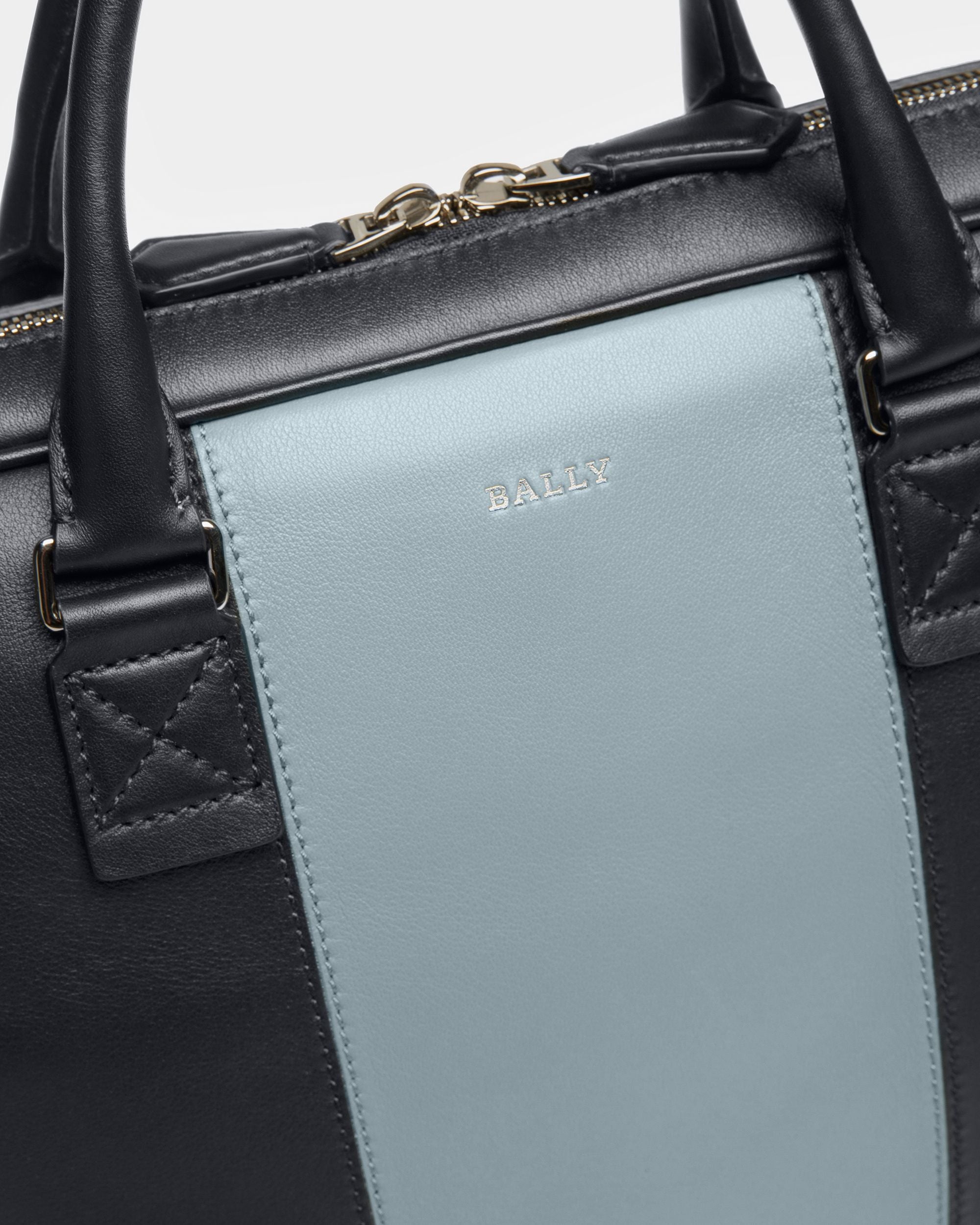 Hesines Bolso Ejecutivo De Piel En Azul Medianoche Y Azul Claro - Hombre - Bally - 05