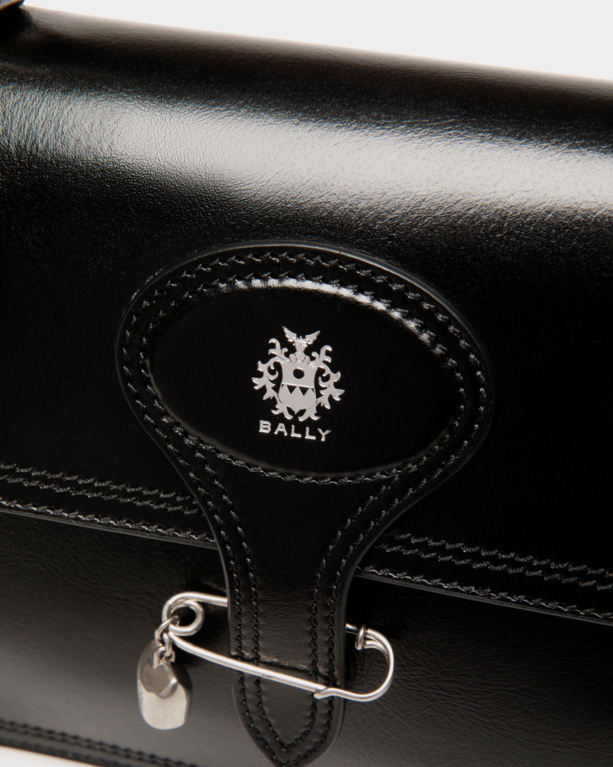 Beckett Small Shoulder Bag in Black Leather with a Bally Pin - Men's - Bally - 05