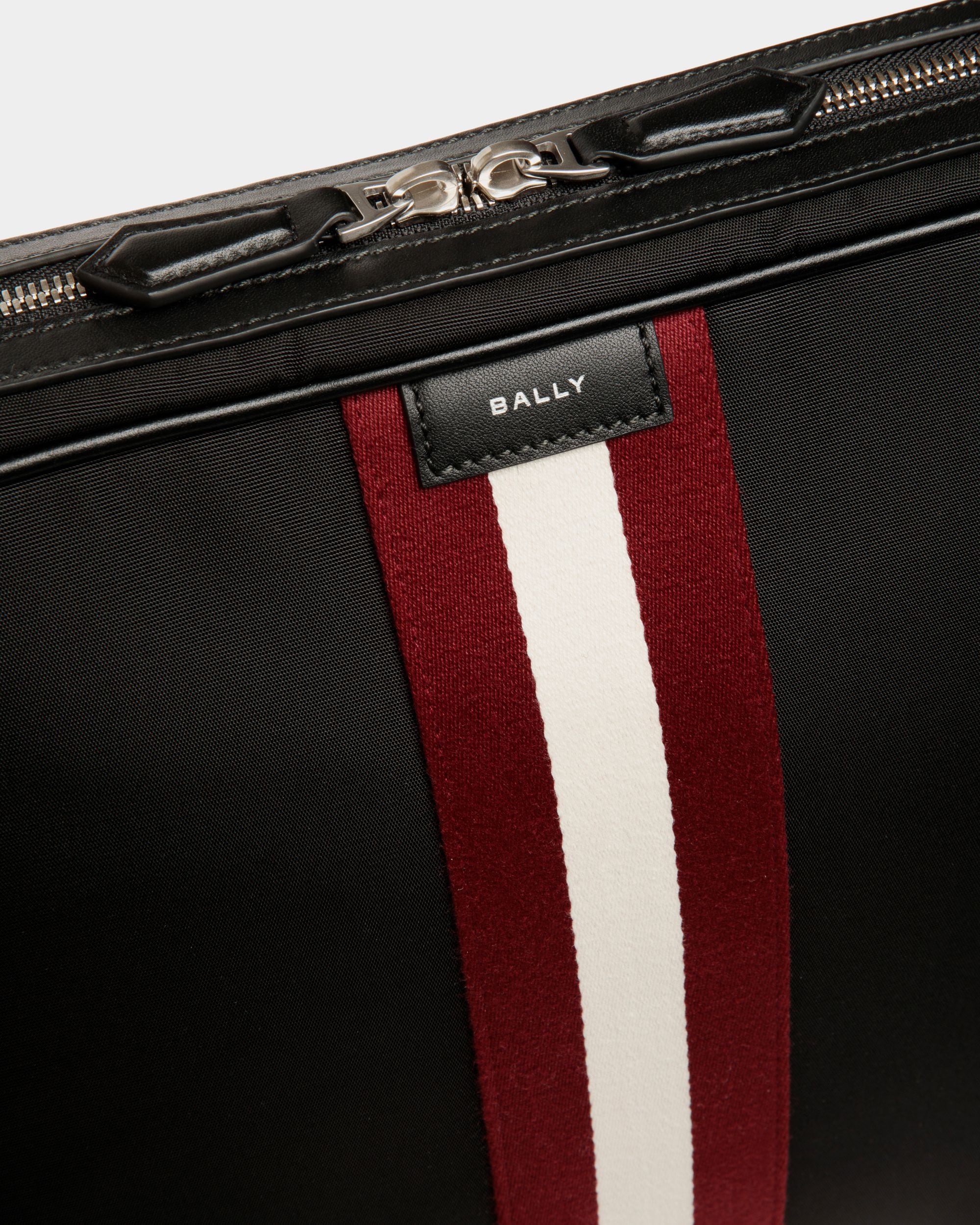 Bolso Messenger Code De Nailon Negro - Hombre - Bally - 04