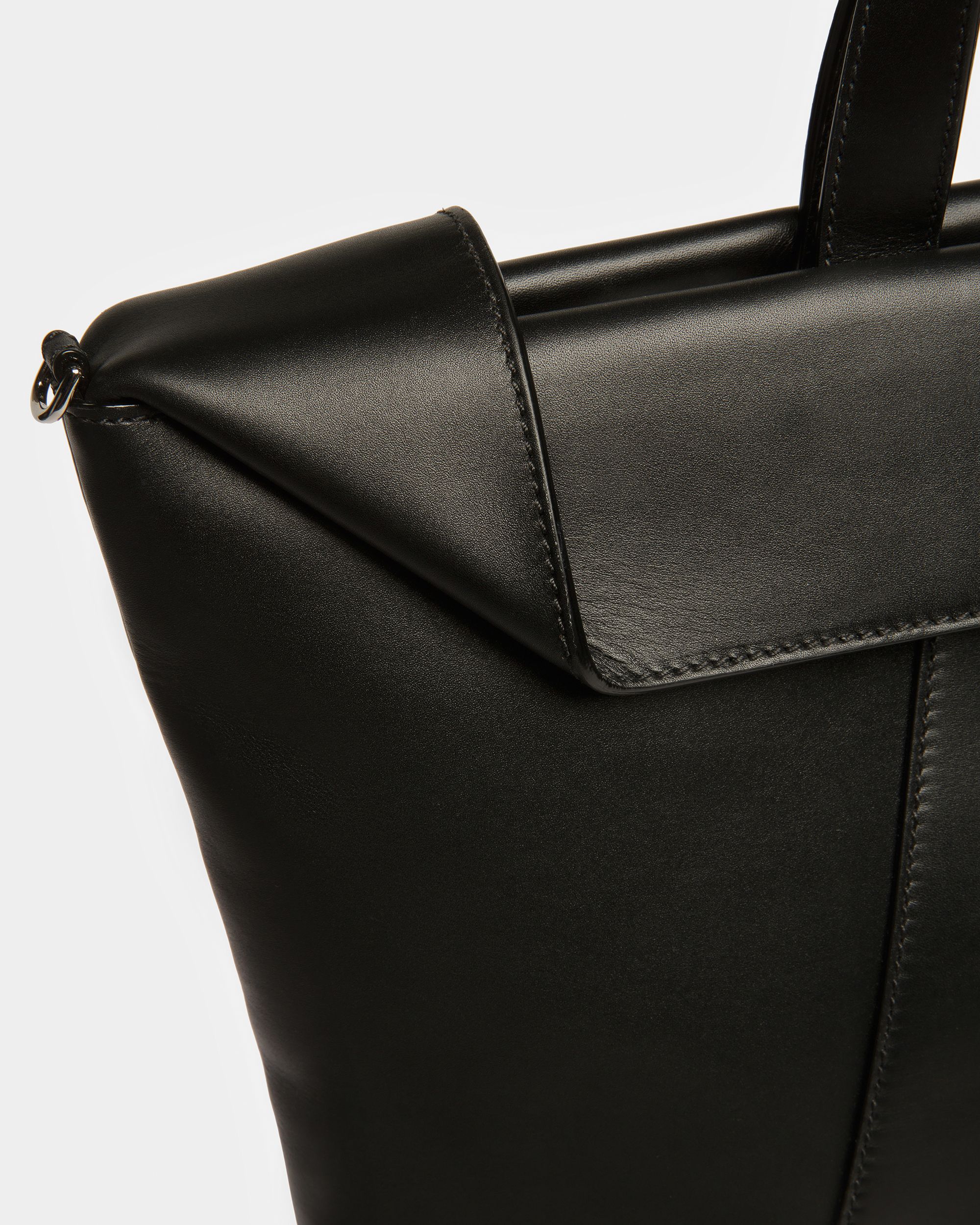 Ashy Bolso Tote De Piel En Negro - Hombre - Bally - 05