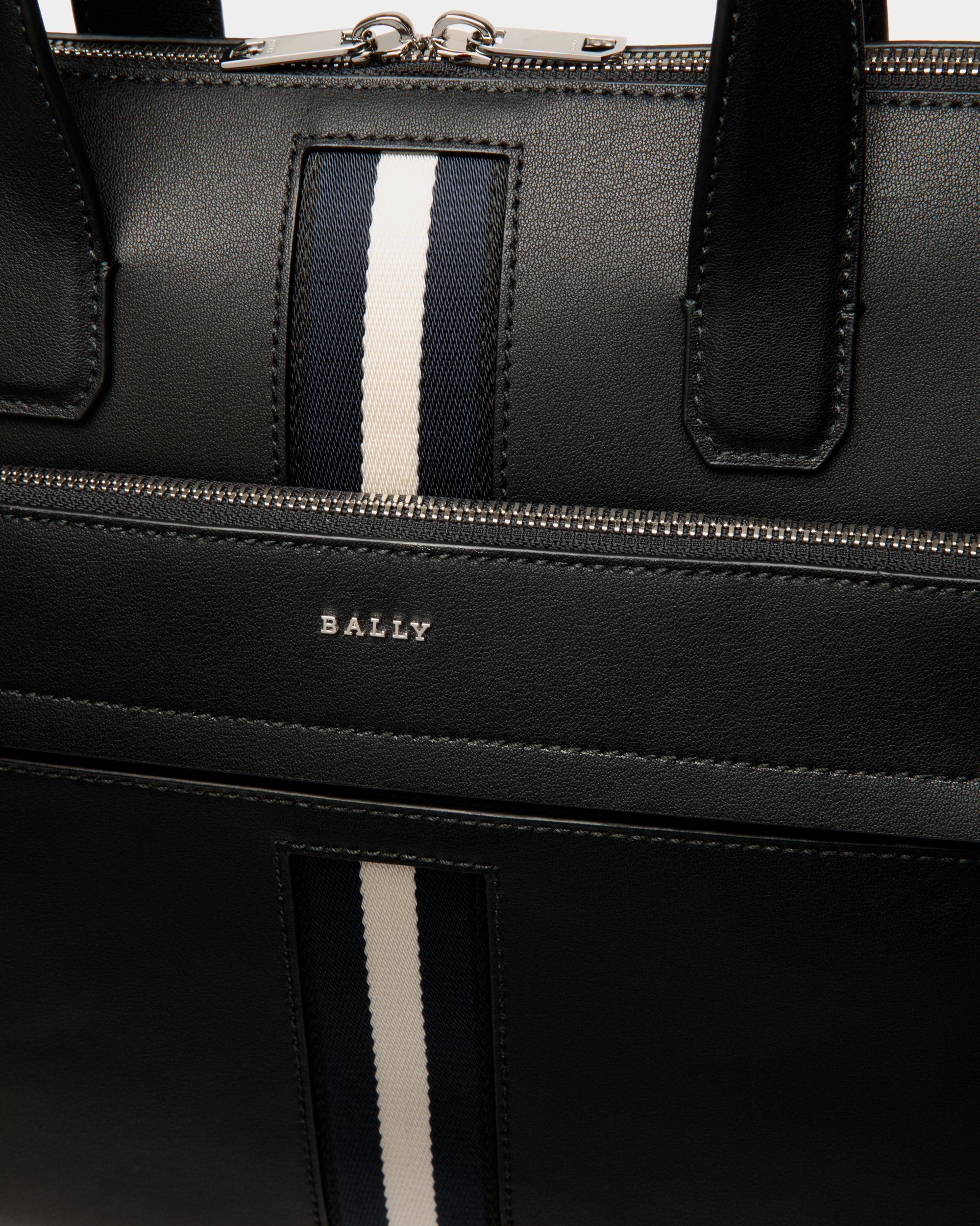 Case In Black Leather - Men's - Bally - 05