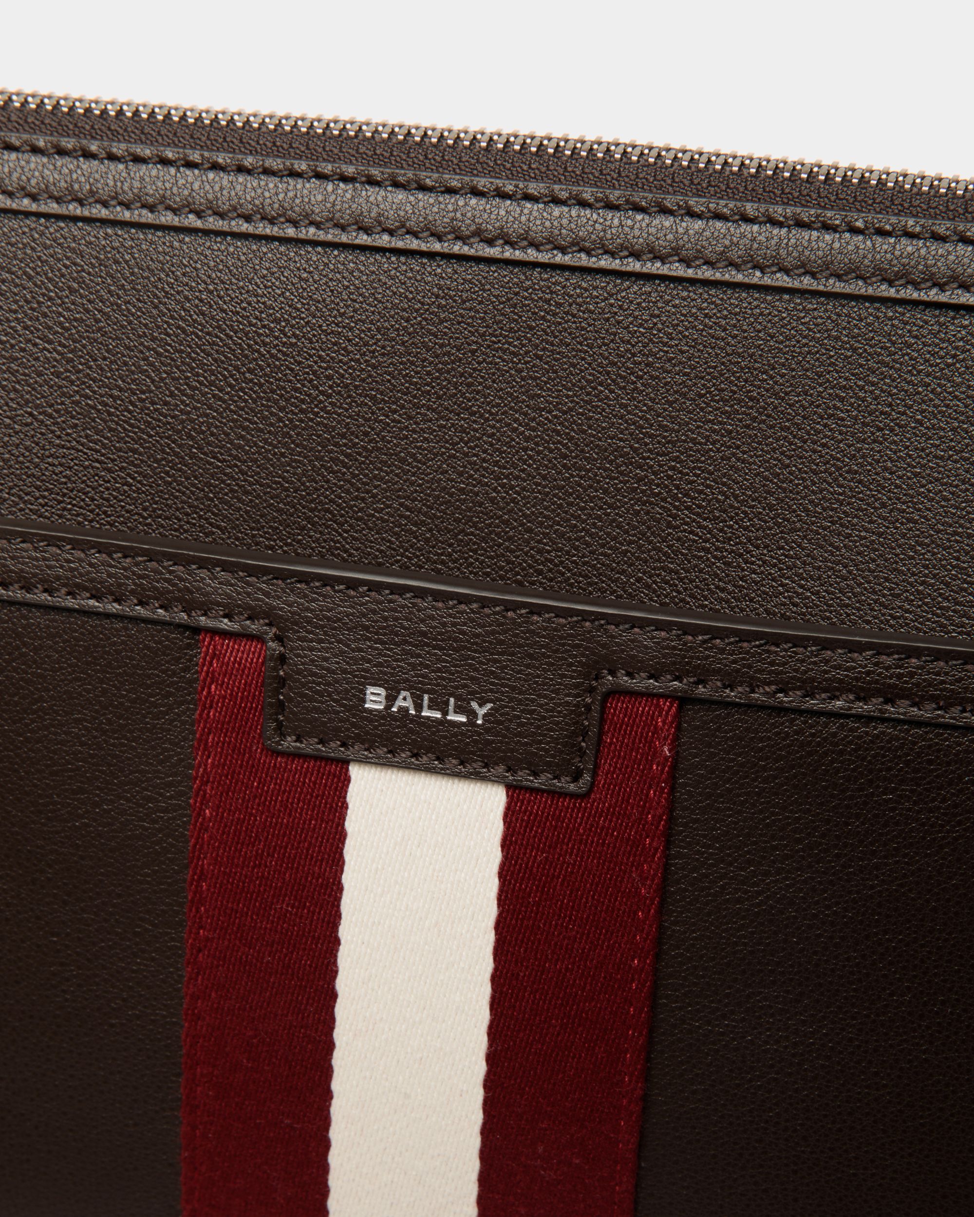 Code Pouch in Ebano Leather - Hombre - Bally - 06