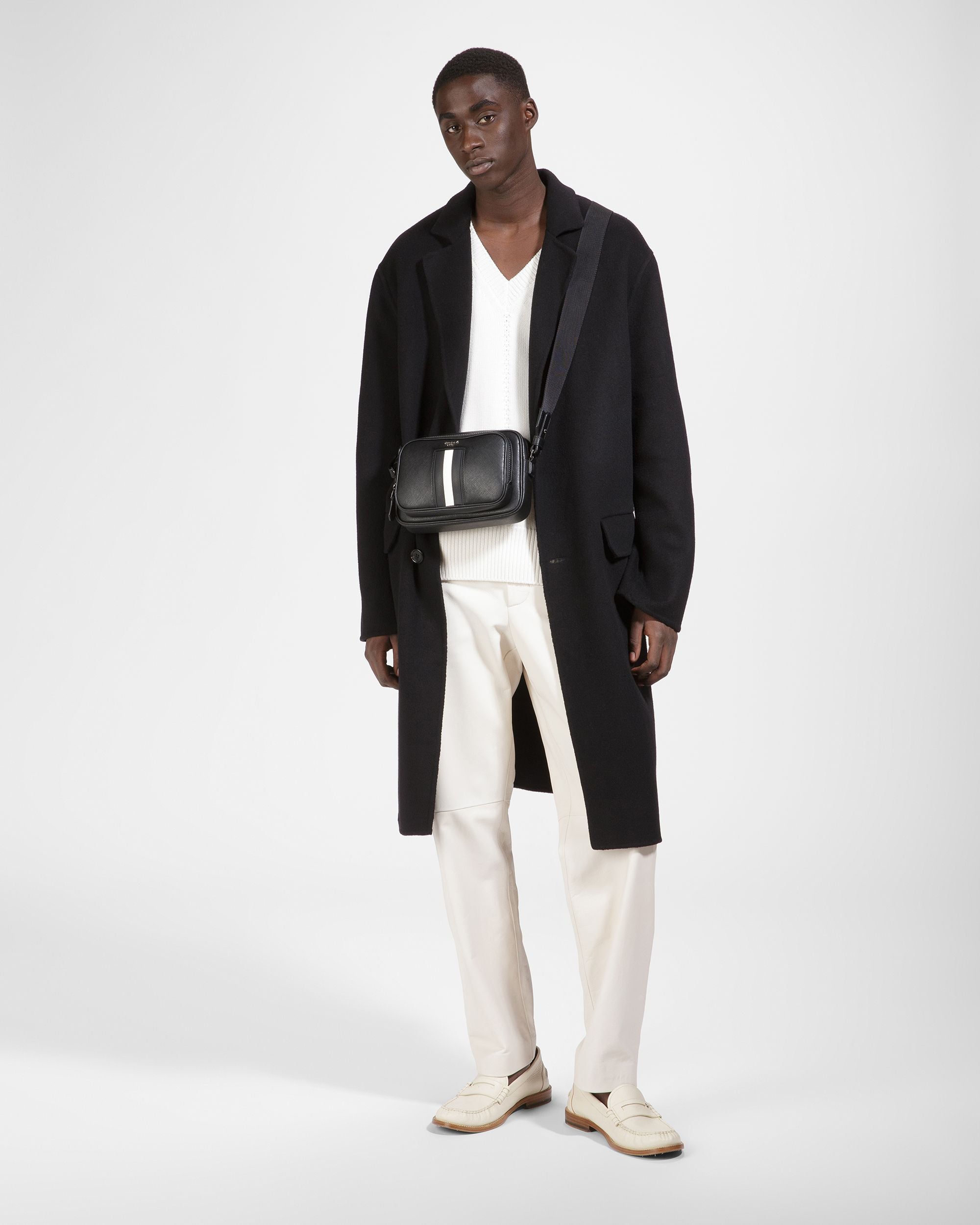 Makeba Bolso Bandolera De Piel En Negro Y Color Hueso - Hombre - Bally - 06
