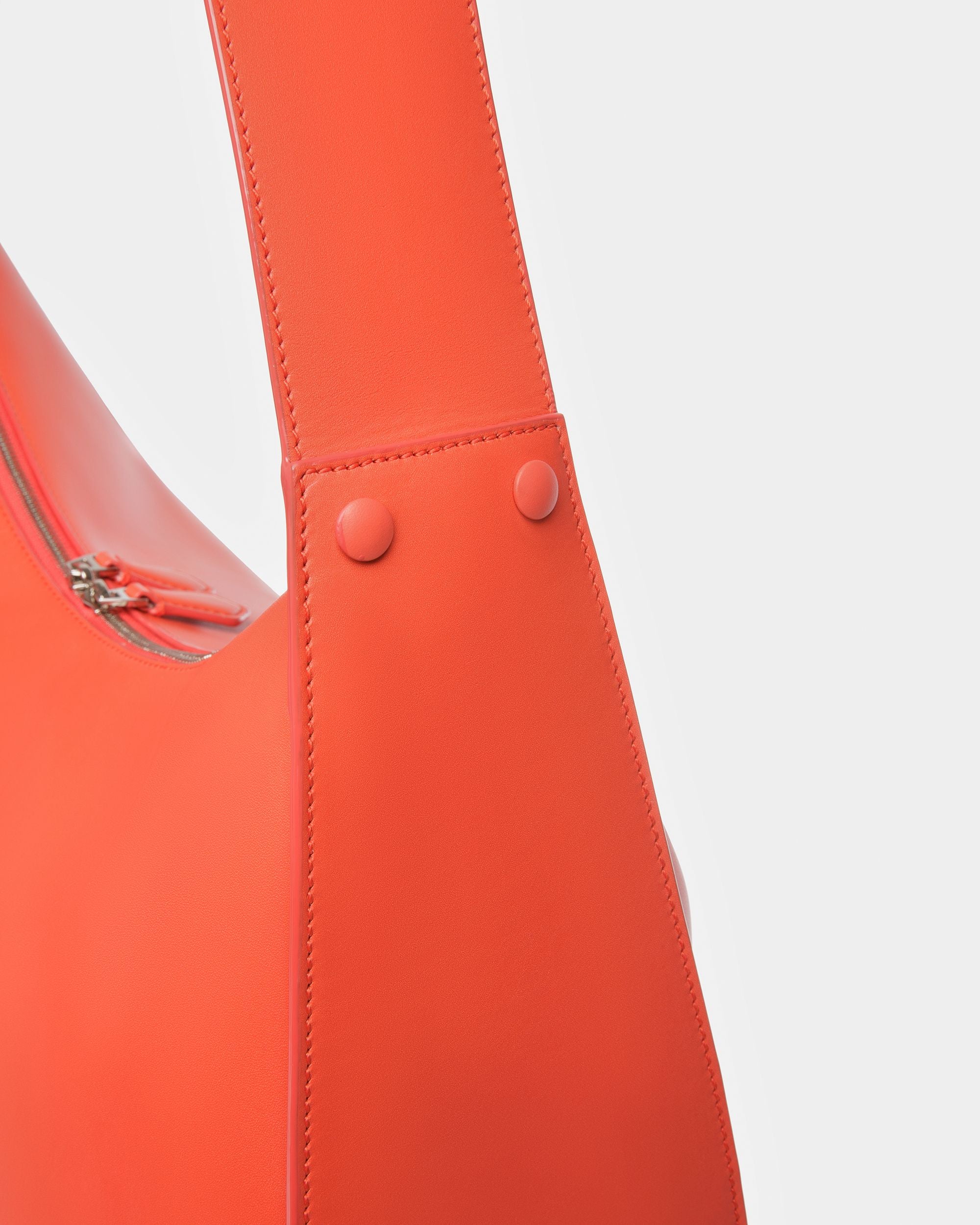 Appel Leather Hobo Bag In Orange - Men's - Bally - 05