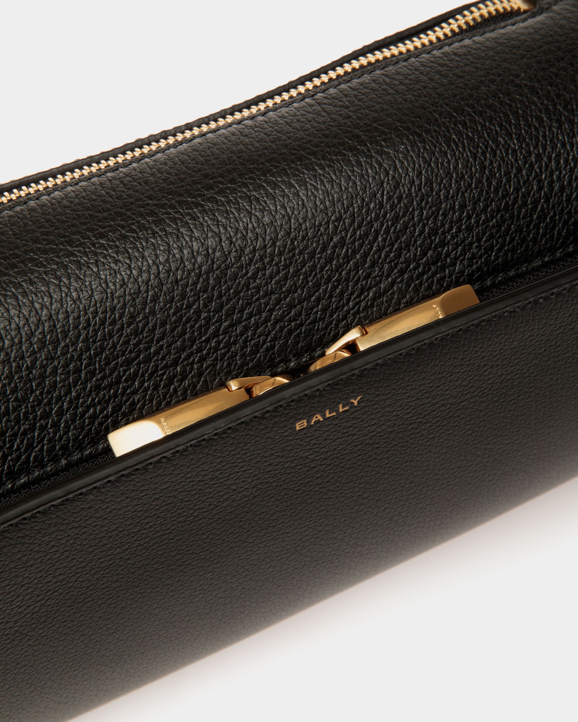 Riñonera Arkle De Piel Granulada Negra - Hombre - Bally - 06