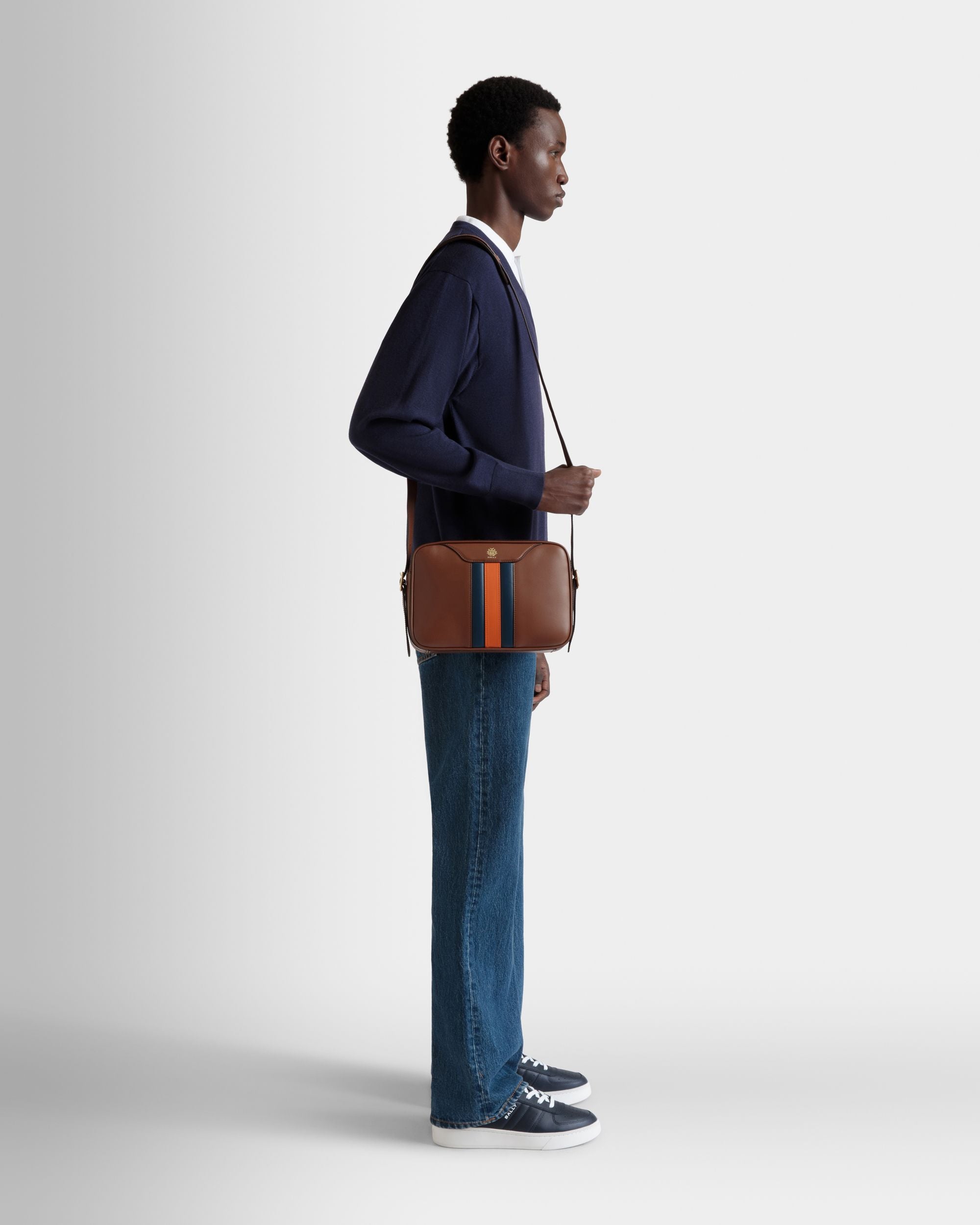 Bandolera Beckett De Piel Marrón - Hombre - Bally - 02