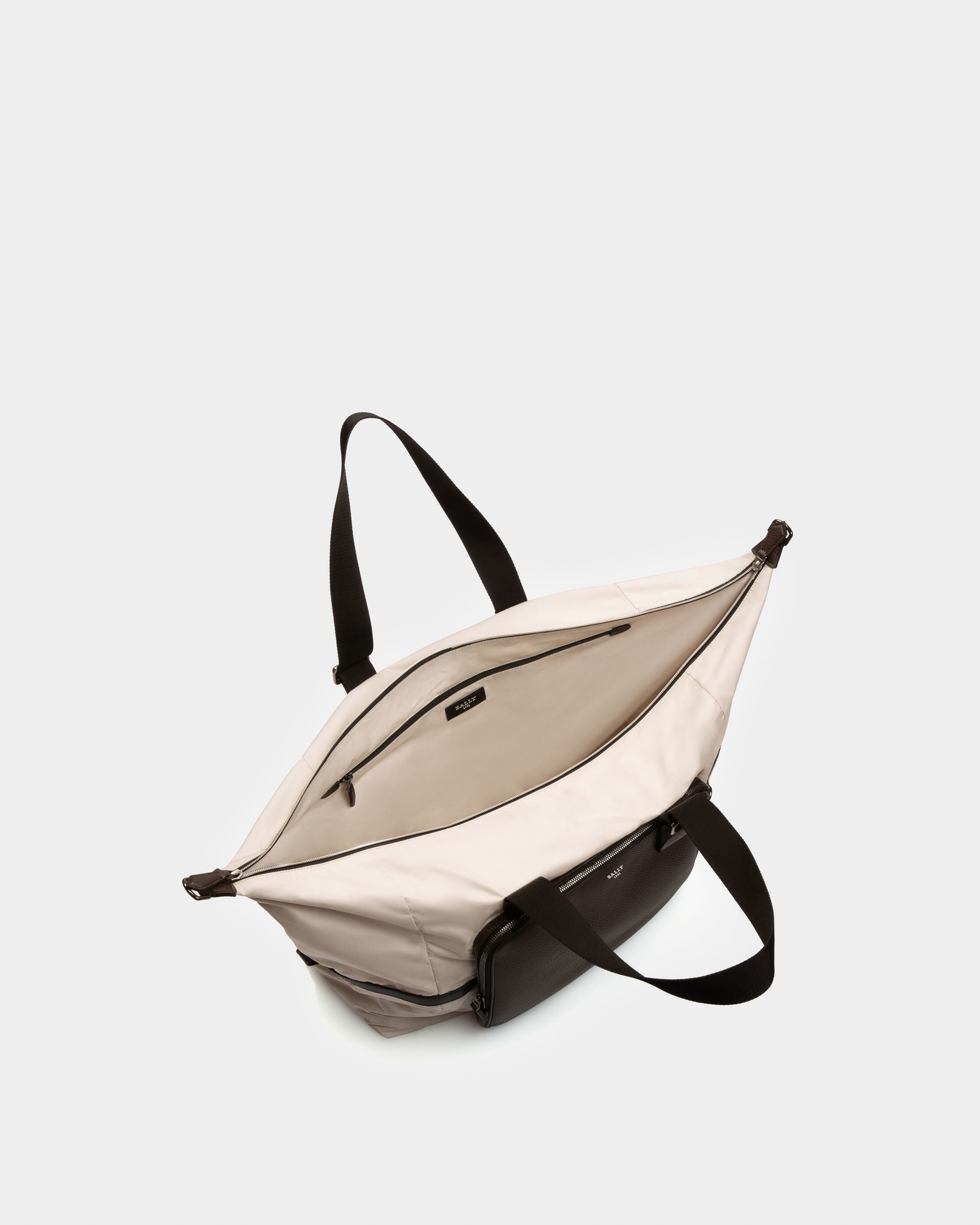 Balten Bolsa De Fin De Semana De Nailon Reciclado En Color Blanco Polvo - Hombre - Bally - 04