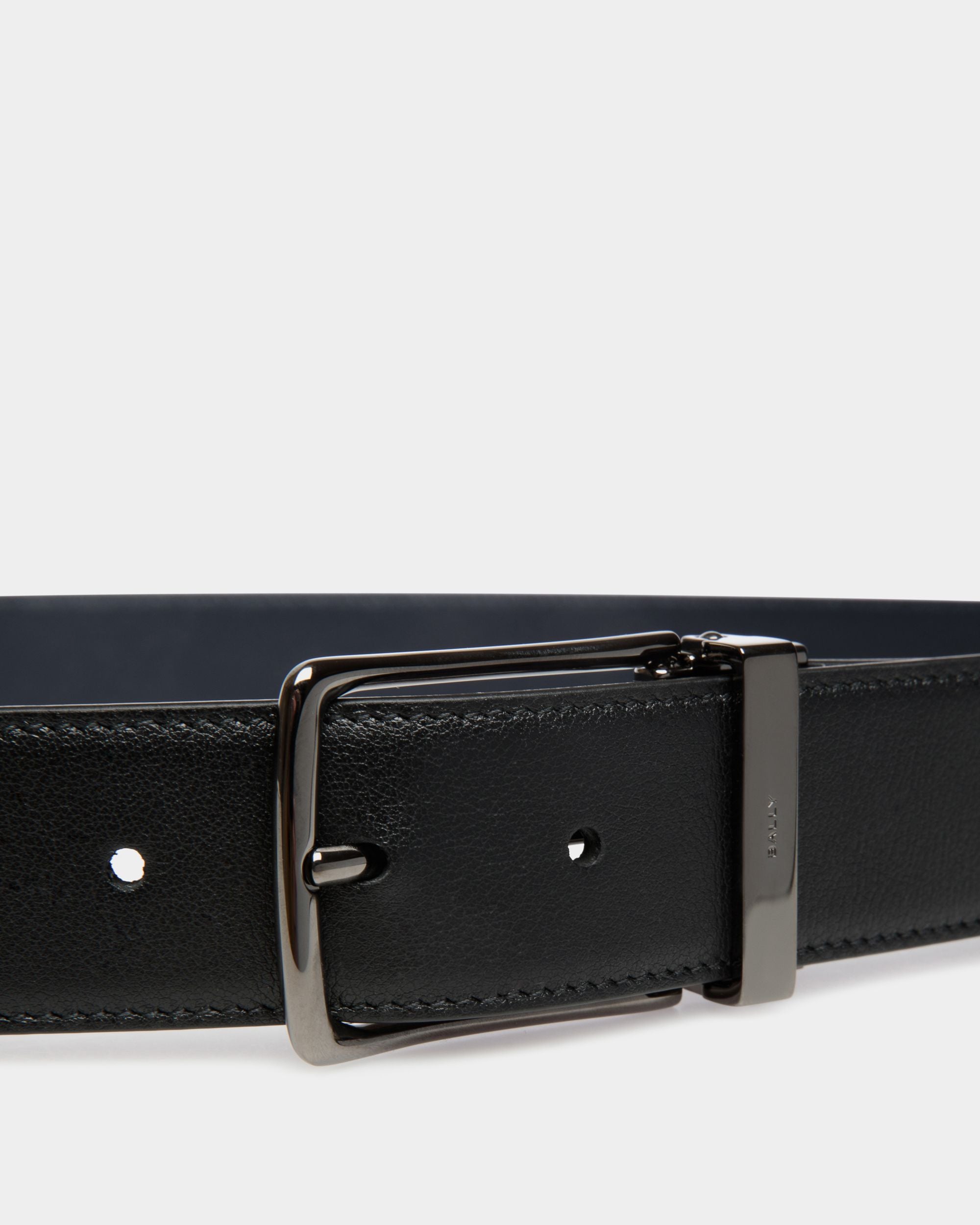 Ketter 35mm Reversible And Adjustable Belt in Black And Navy Blue Leather - Men's - Bally - 03