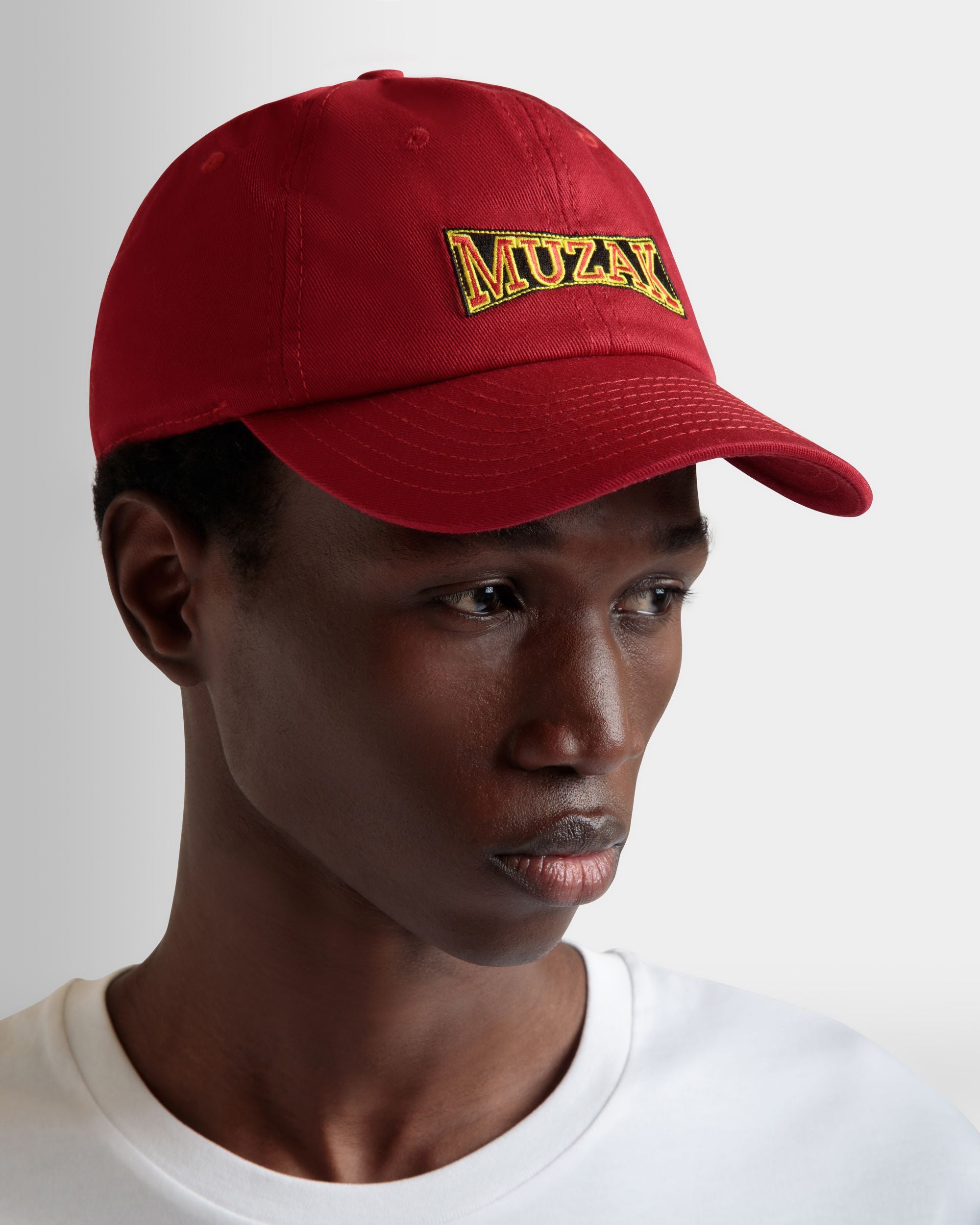 Gorra DJ Leo Mas X Bally De Algodón Heritage Red Con Bordado Muzak - Hombre - Bally - 02