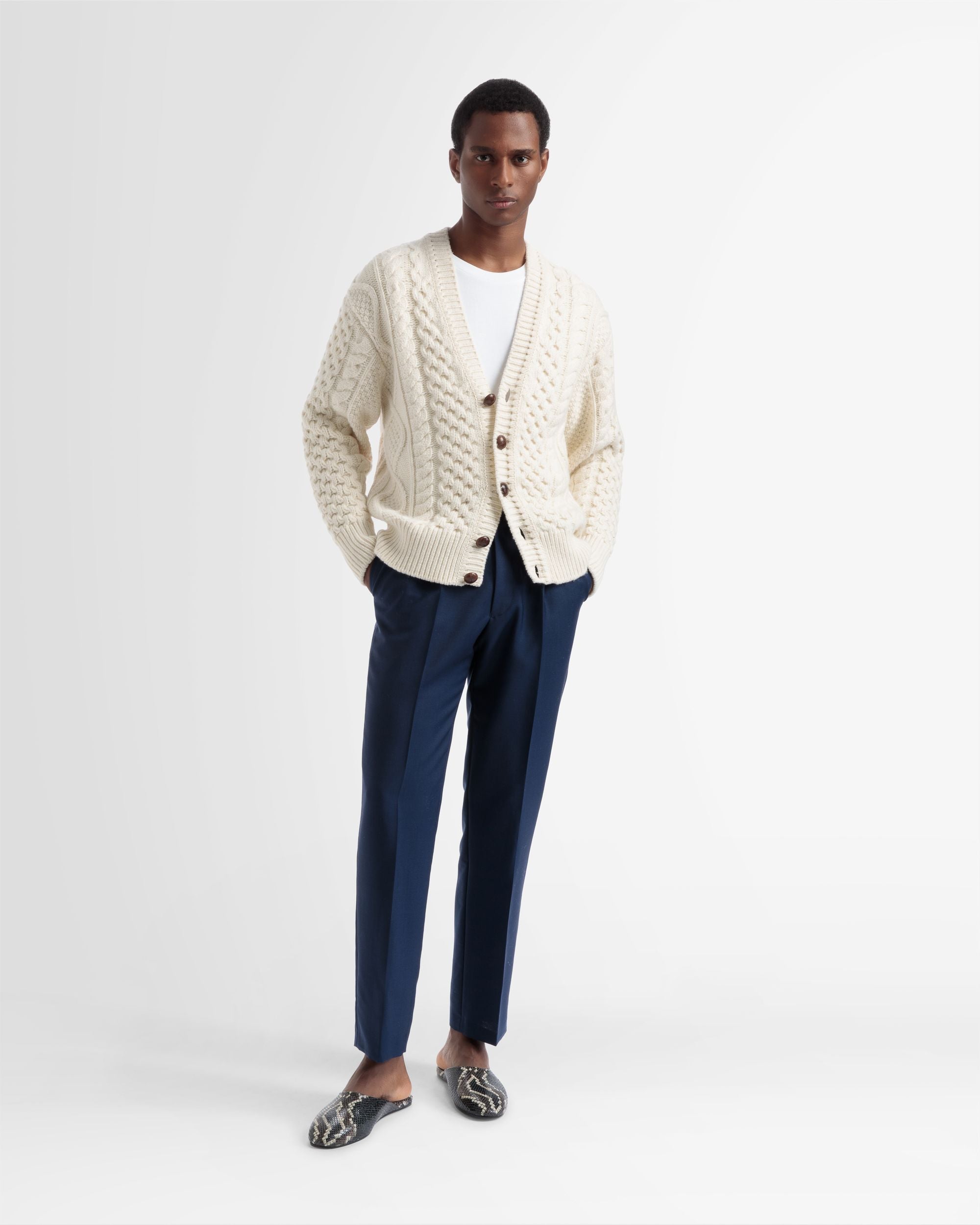 Cárdigan De Punto Con Cuello De Pico - Hombre - Bally - 02