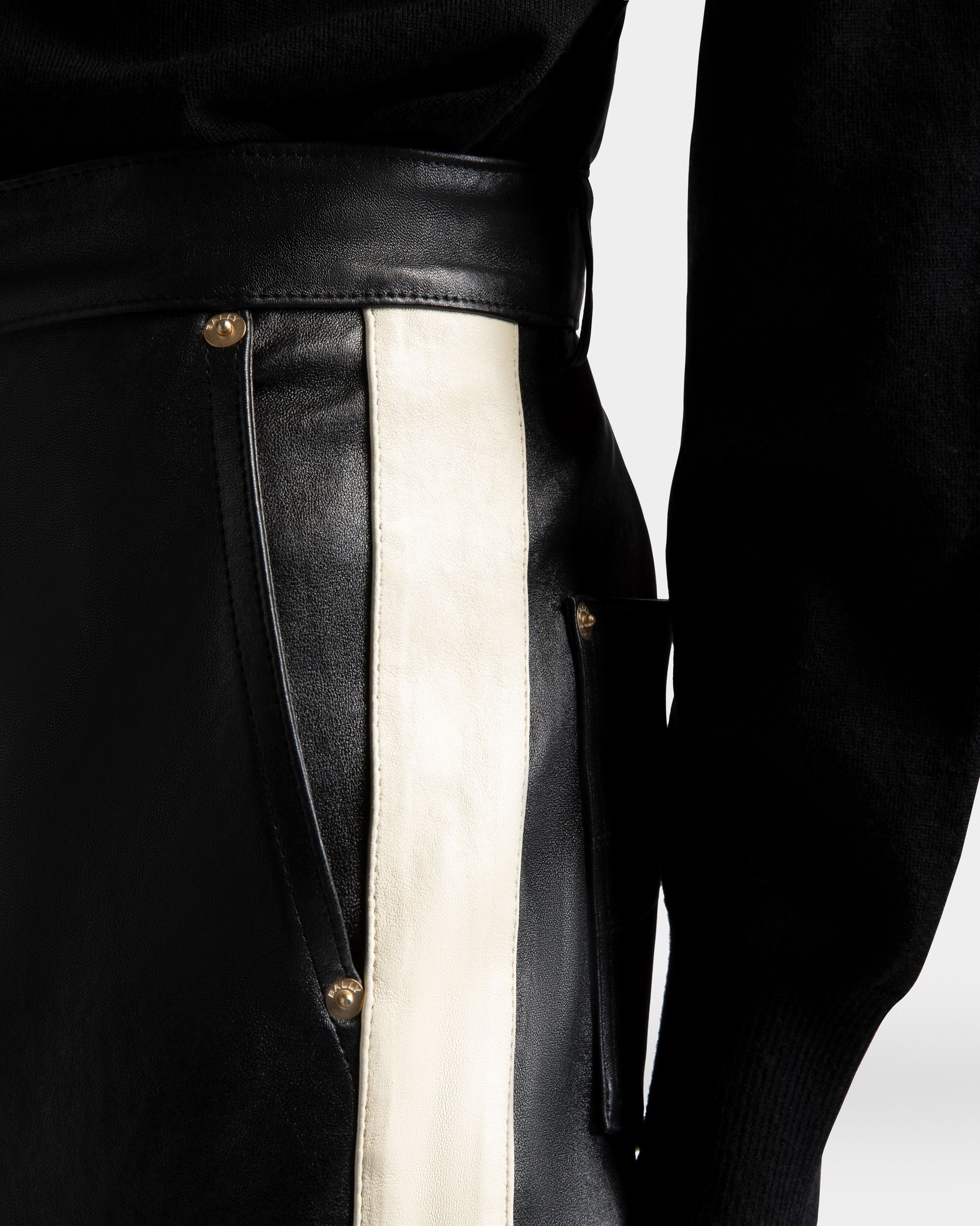 Pantalones Elásticos De Napa De Piel Negra - Hombre - Bally - 04