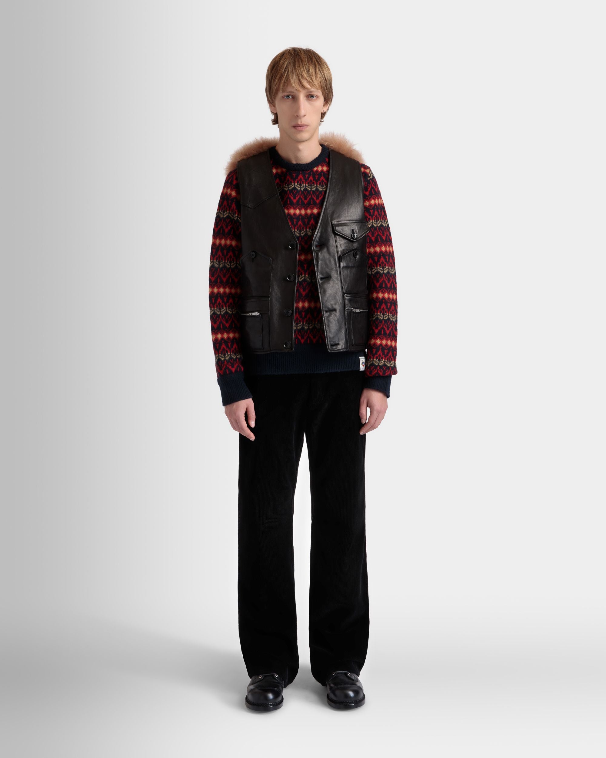 Chaleco De Piel Color Negro Con Aplicación De Borreguito - Hombre - Bally - 02