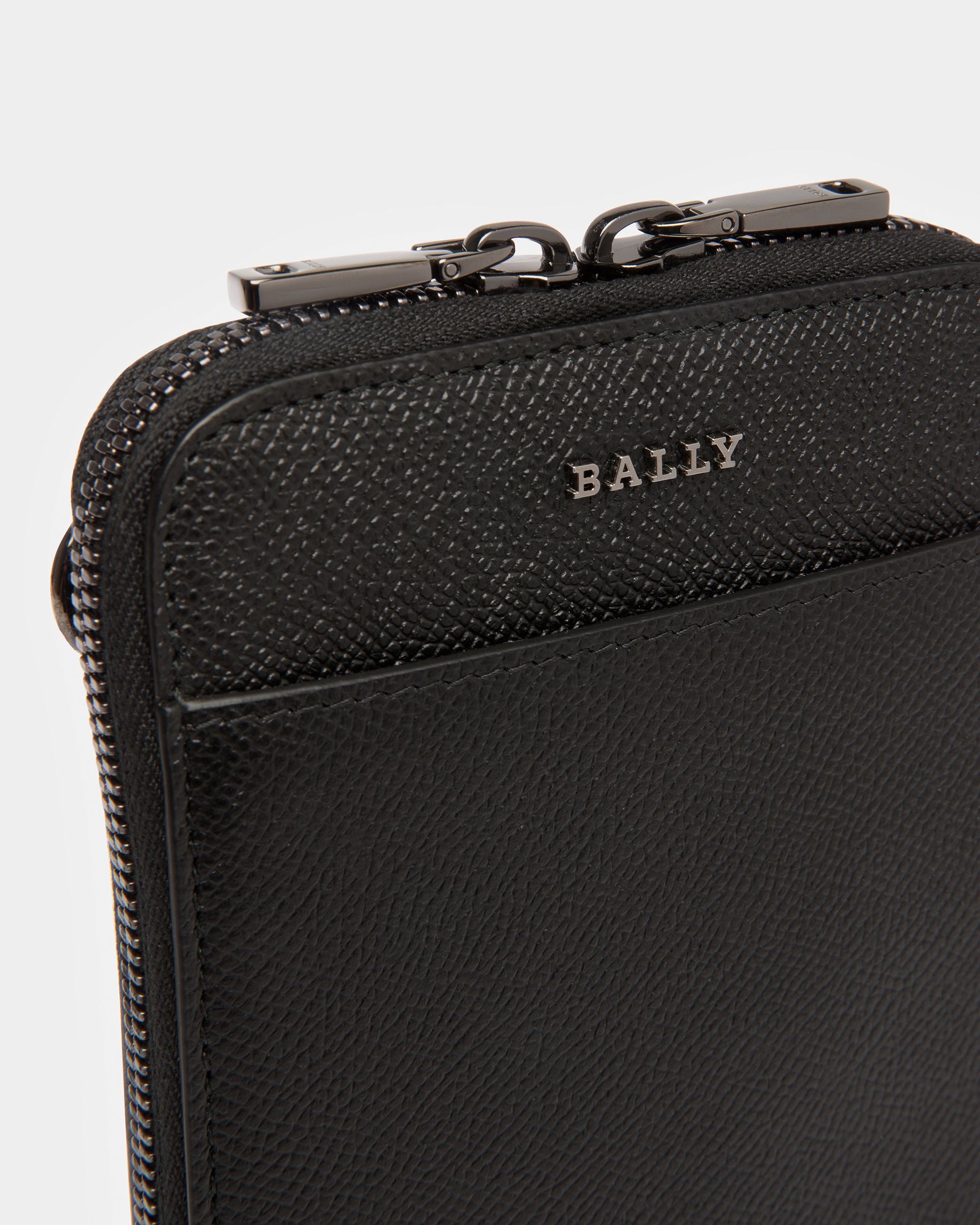 Brantlee Leather Carry Case In Black And Blue Neon - Men's - Bally - 03