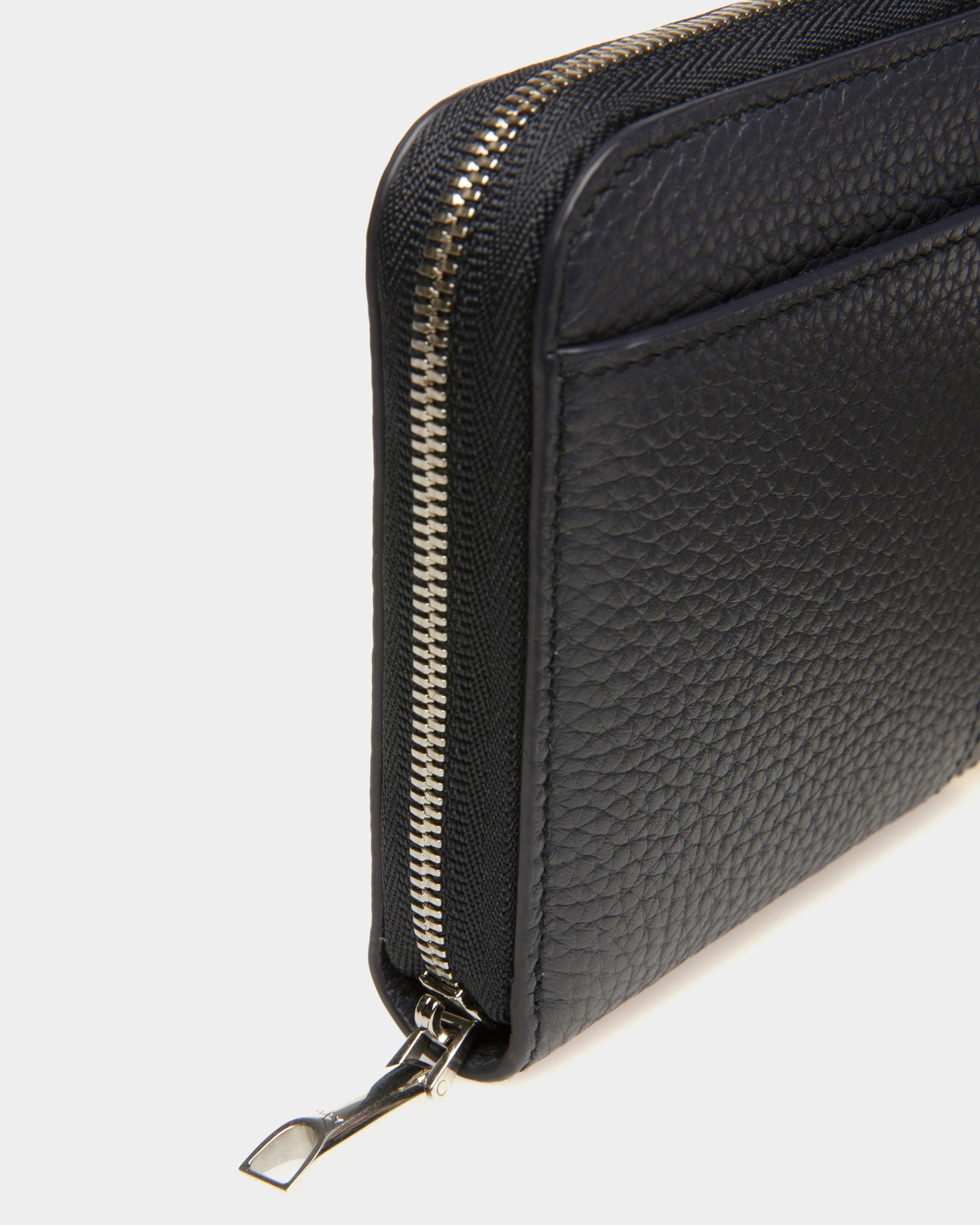 Cartera Ribbon Con Cremallera De Piel Color Medianoche - Hombre - Bally - 04
