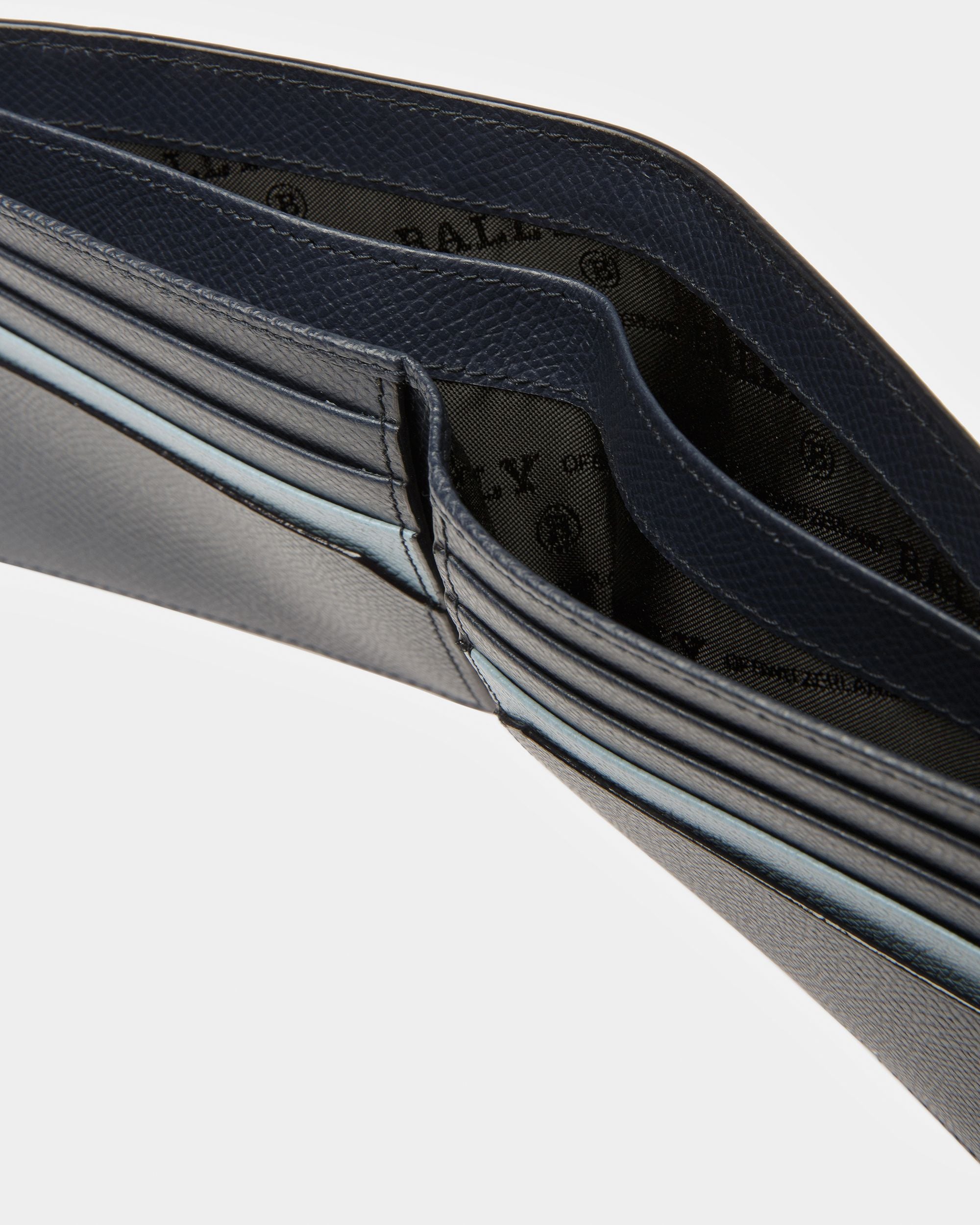 Brasai Cartera De Piel En Azul Medianoche Y Azul Claro - Hombre - Bally - 04