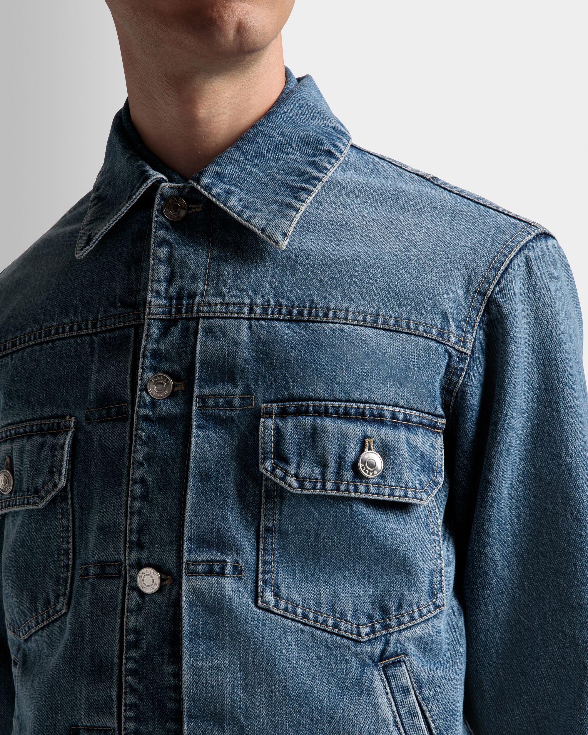 Chaqueta Con Botones De Denim En Azul Claro - Hombre - Bally - 04