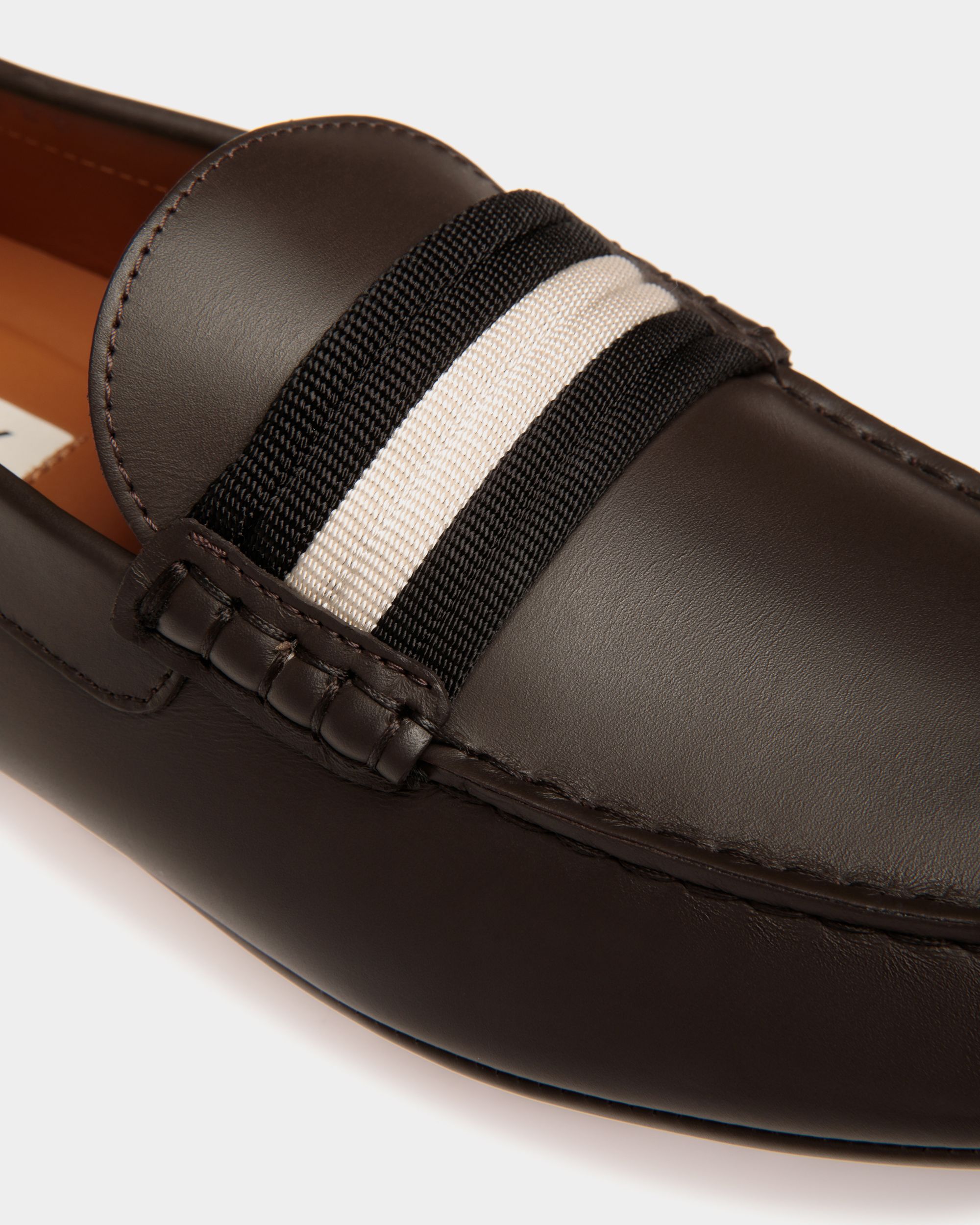 Zapato Driver Kerbs De Piel Ébano - Hombre - Bally - 06