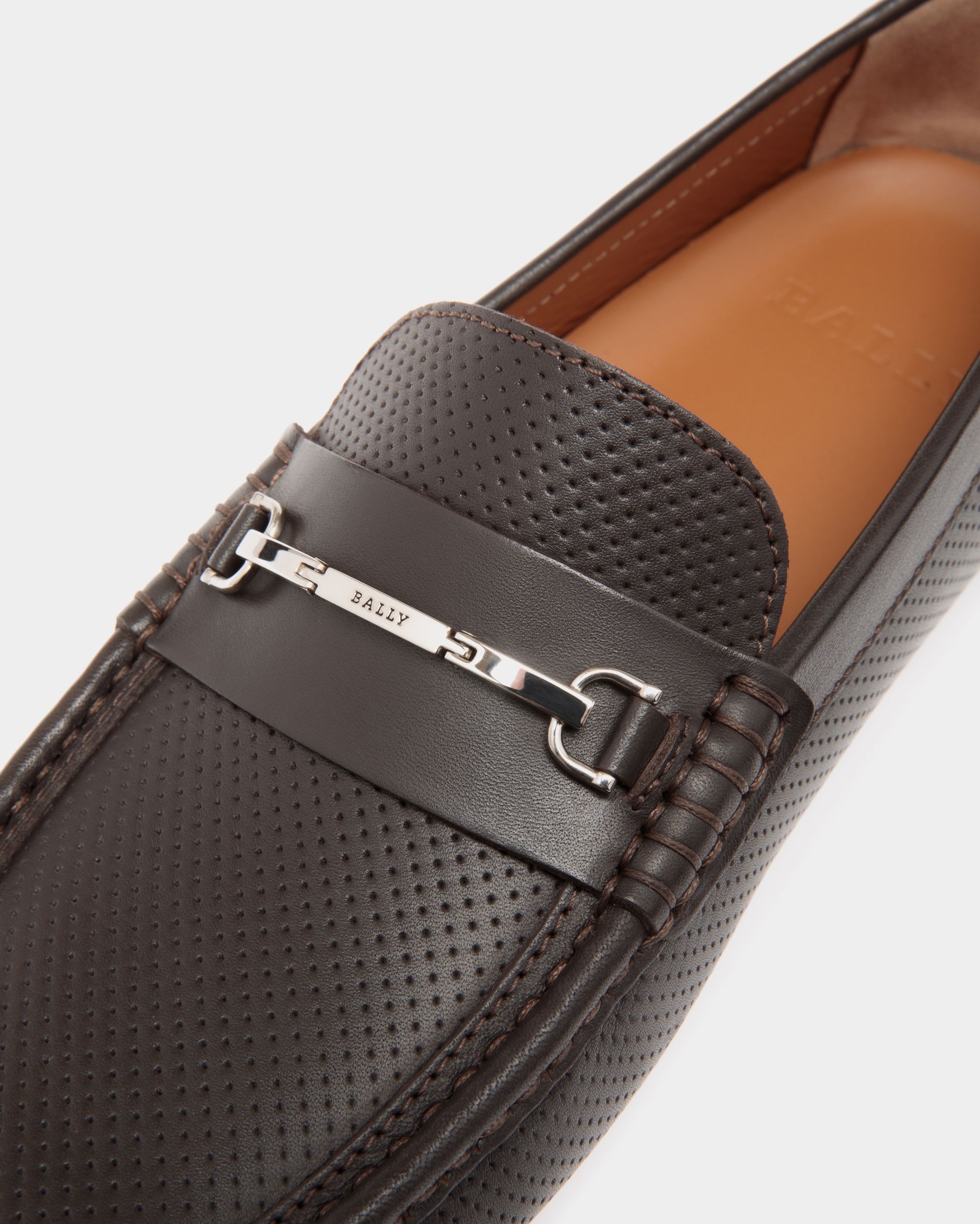 Drivers In Brown Leather - Men's - Bally - 05