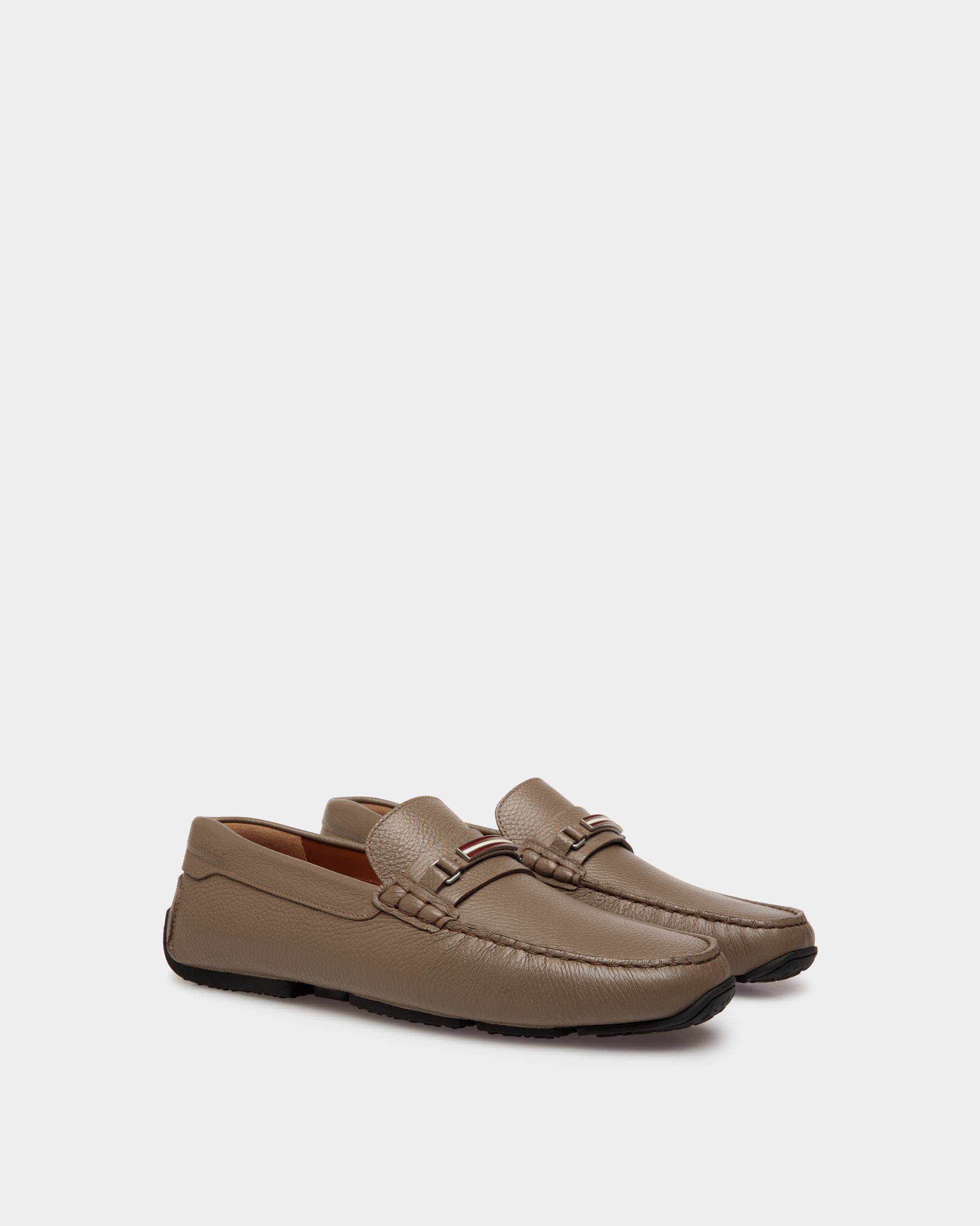 Pilot Driver in Taupe Grained Leather - Hombre - Bally - 02