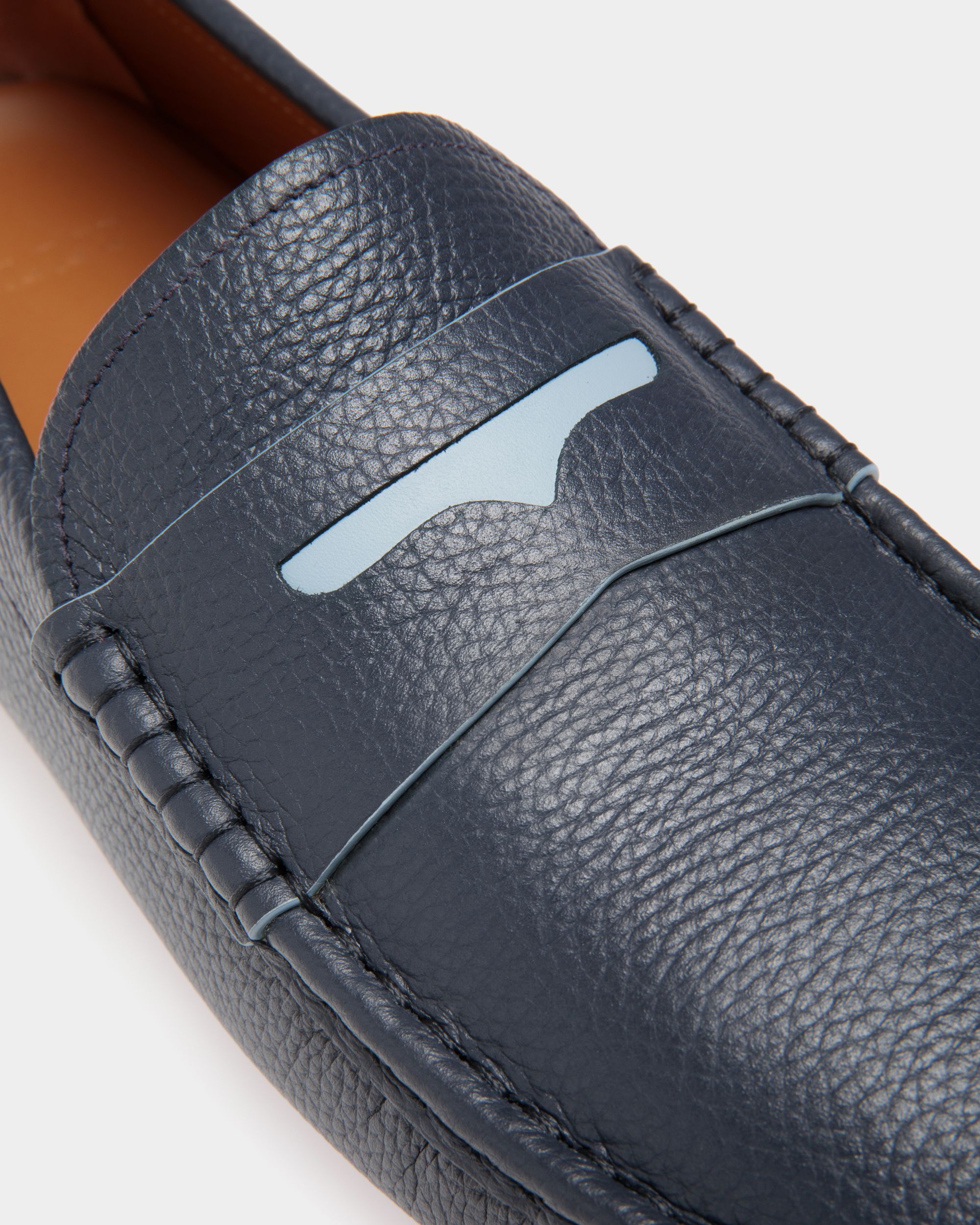 Driver in Blue Grained Leather - Men's - Bally - 05