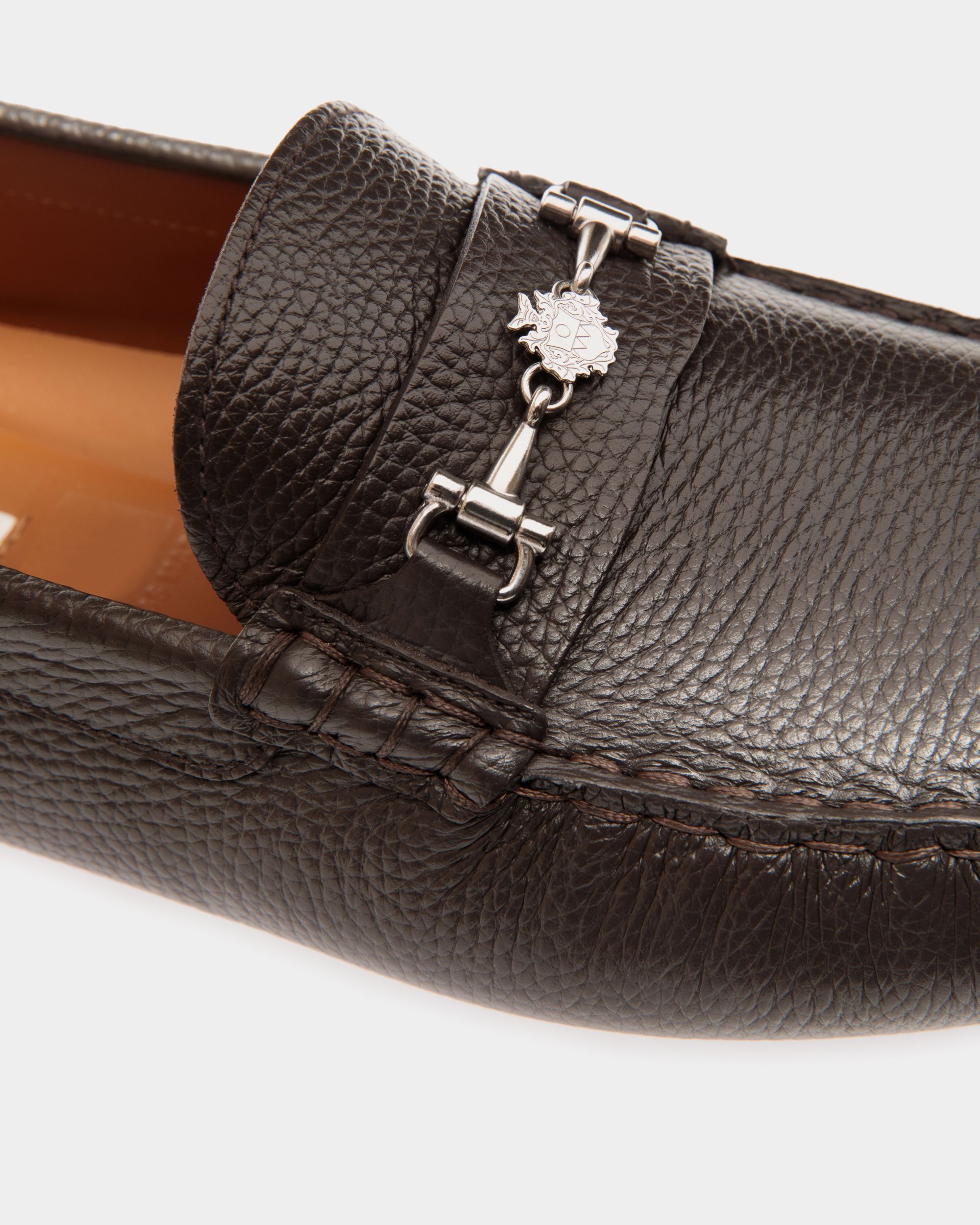 Kerbs Loafer in Ebano Grained Leather - Men's - Bally - 05